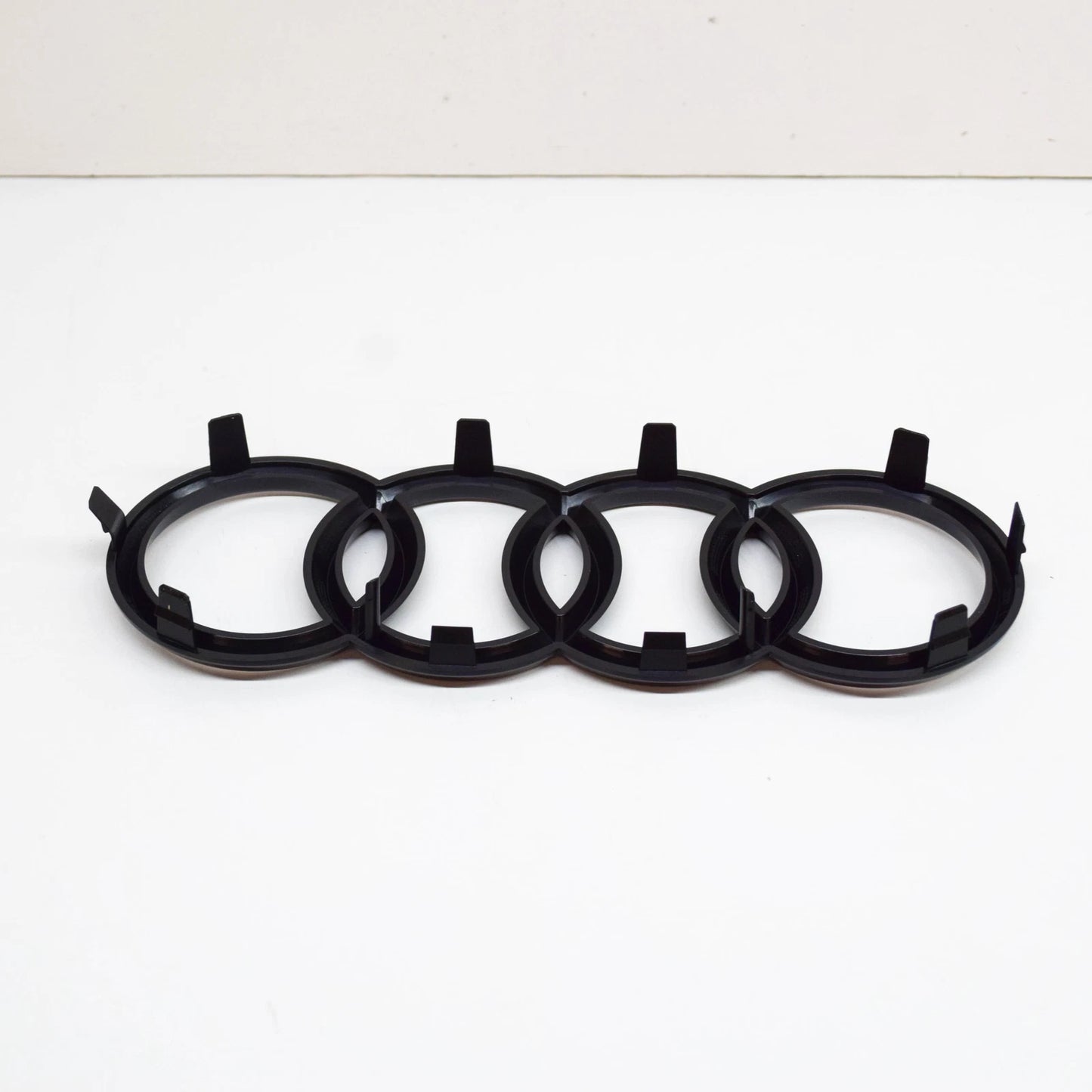 NEW AUDI A4 B9 FRONT RADIATOR GRILLE EMBLEM BADGE 8J0853605BT94