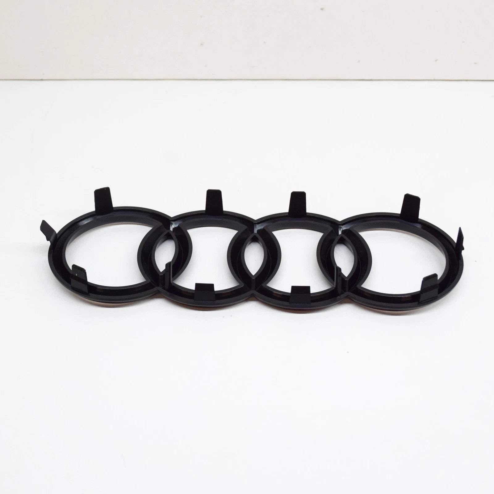 NEW AUDI A4 B9 FRONT RADIATOR GRILLE EMBLEM BADGE 8J0853605BT94