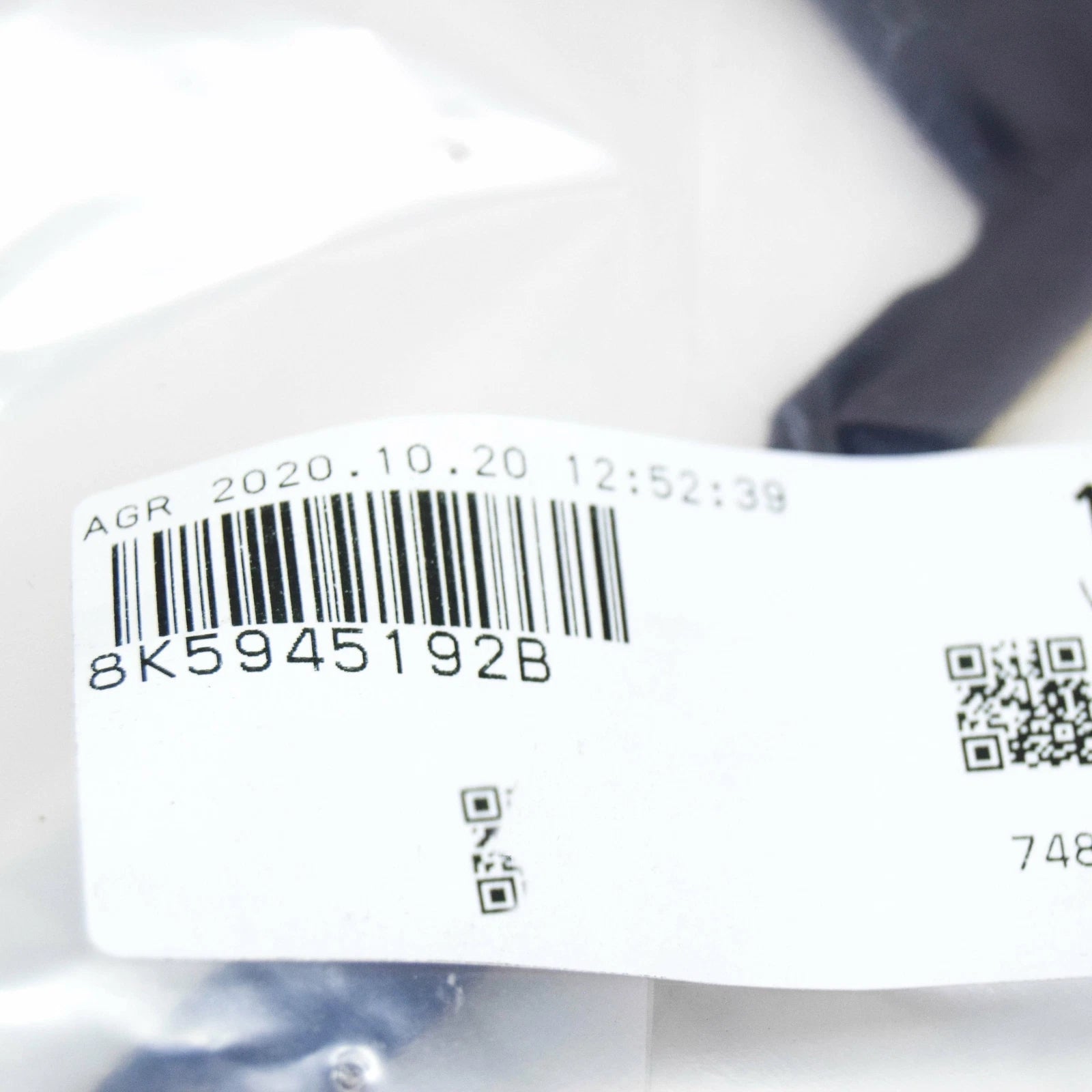 NEW AUDI A4 B8 REAR RIGHT INNER TAIL LIGHT SEAL 8K5945192B ORIGINAL