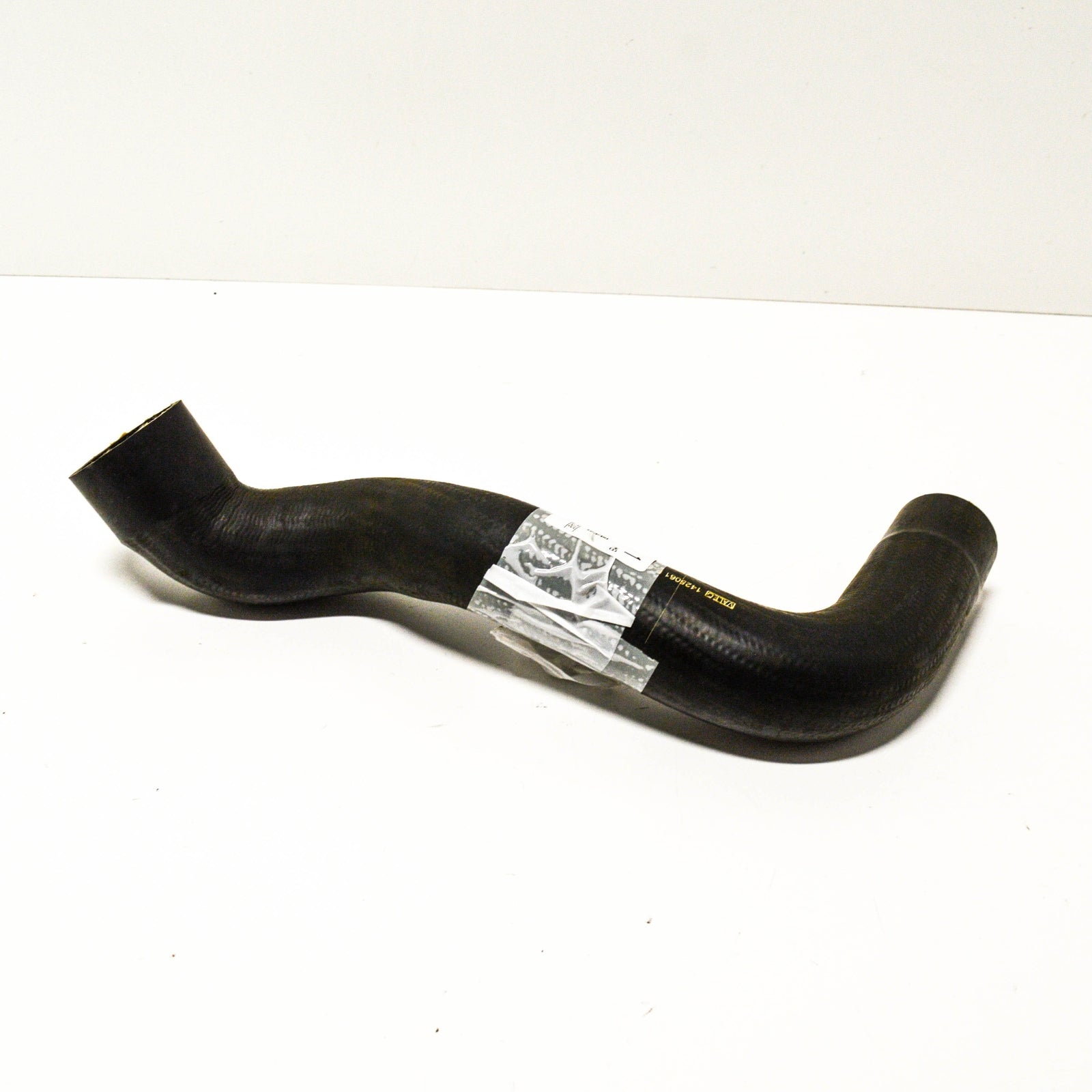 NEW MB M-CLASS W163 RADIATOR COOLANT LOWER PIPE HOSE A1635011282 ORIGINAL