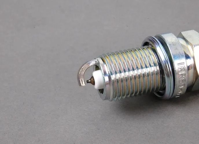 NEW MERCEDES-BENZ CL C215 SPARK PLUG A0041591403 ORIGINAL