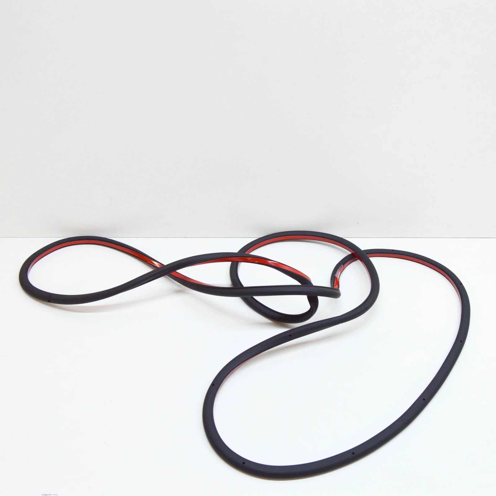 NEW AUDI Q5 FY FRONT LEFT DOOR SEAL 80A837911G