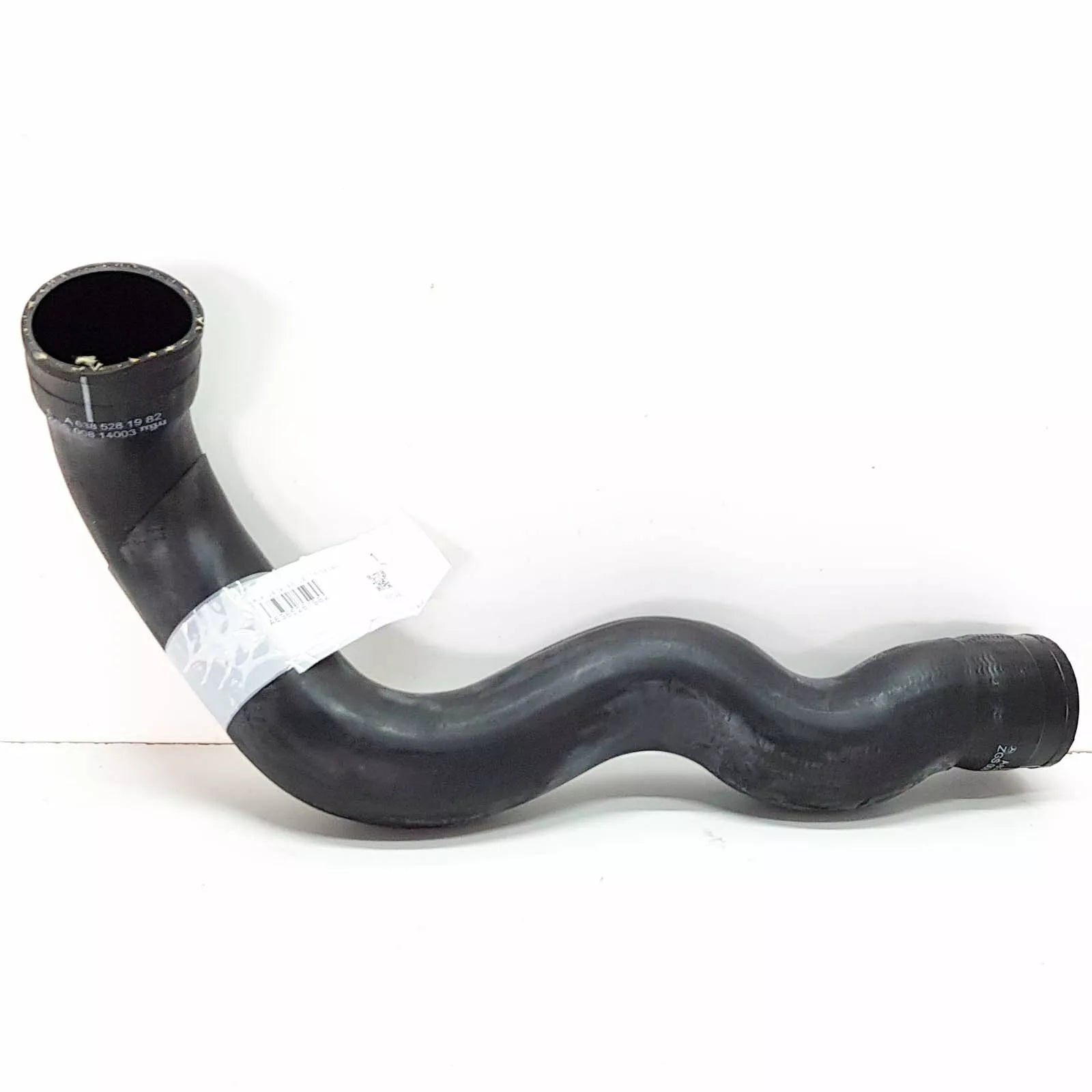 NEW MB VITO 638 CHARGE AIR INTERCOOLER TO INTAKE PIPE HOSE A6385281982