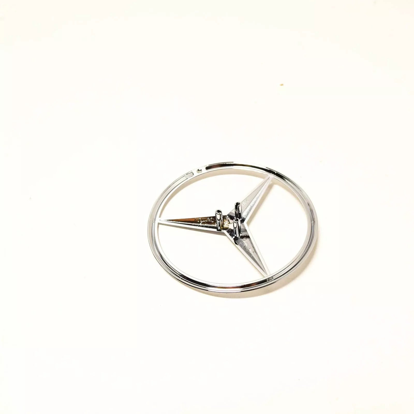 NEW MERCEDES-BENZ E-CLASS W212 BOOTLID BADGE A2128170116 ORIGINAL