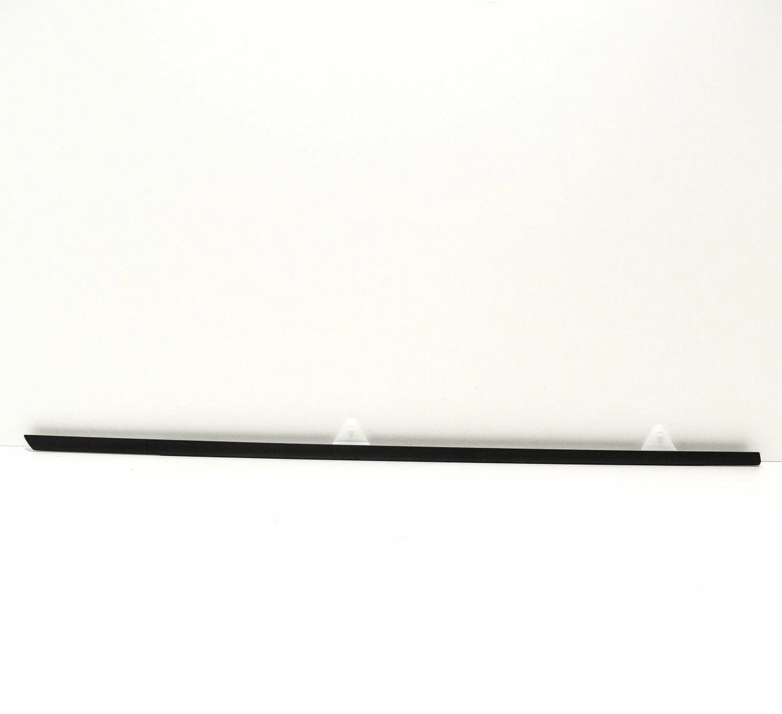 NEW AUDI A3 8P FRONT RIGHT OUTER WINDOW APERTURE SEAL 8P4837478A