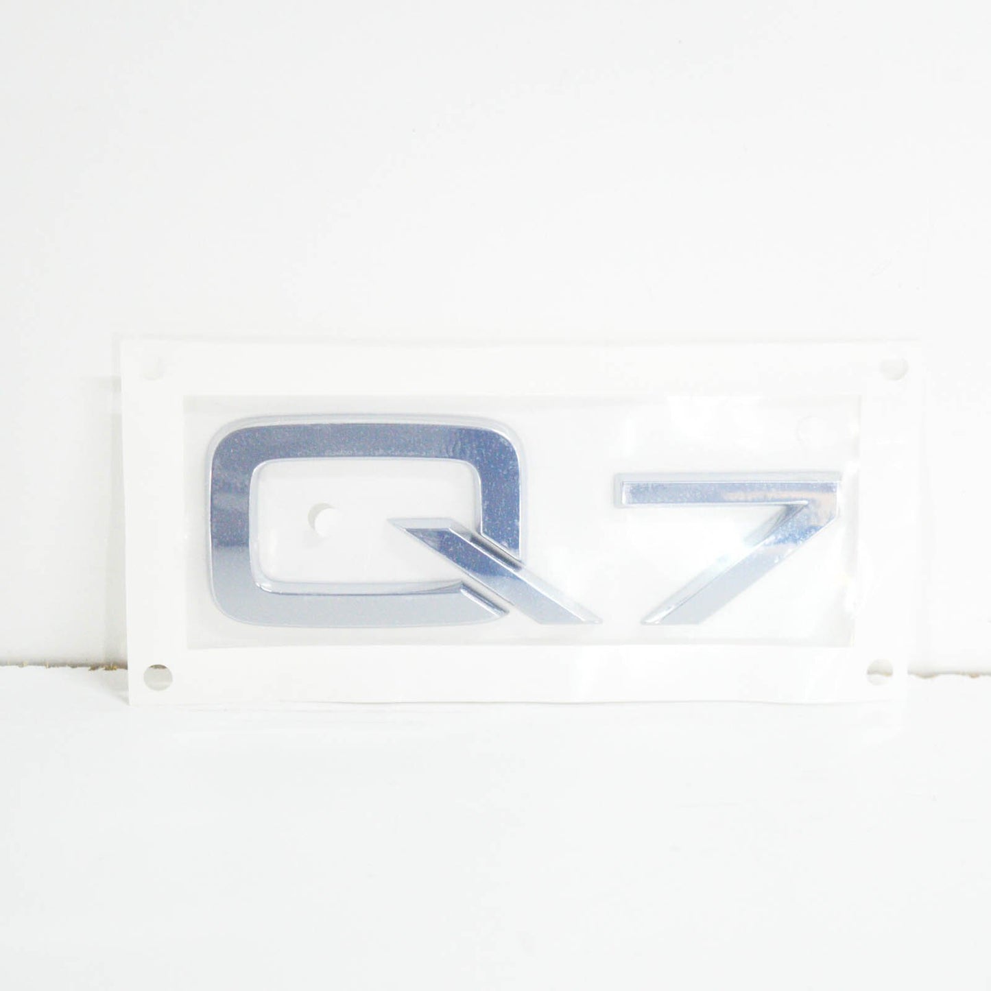 NEW AUDI Q7 4L BOOTLID TAILGATE BADGE EMBLEM 4L08537412ZZ 2015 ORIGINAL