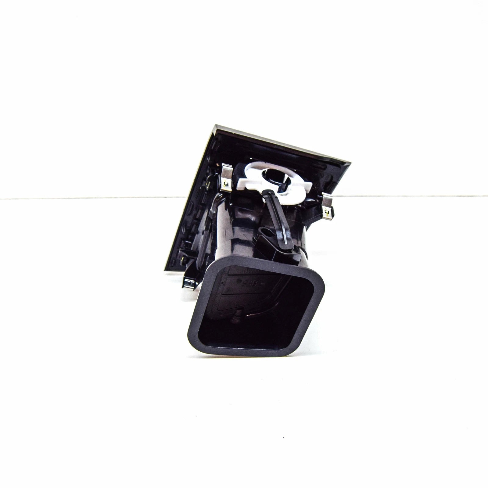 NEW VW TRANSPORTER T6 FRONT RIGHT AIR VENT RHD 7E6819204HJDY