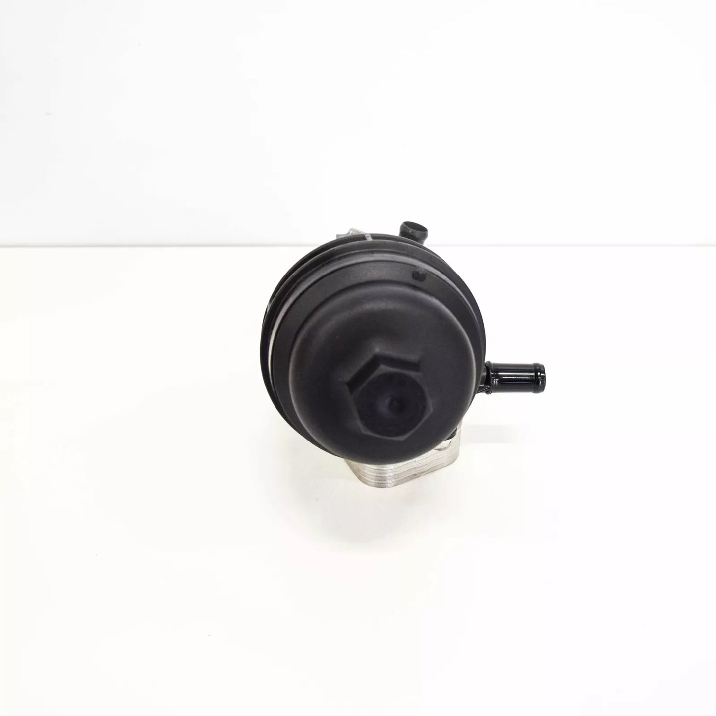 NEW MERCEDES BENZ GLA X156 OIL FILTER HOUSING A2701800500