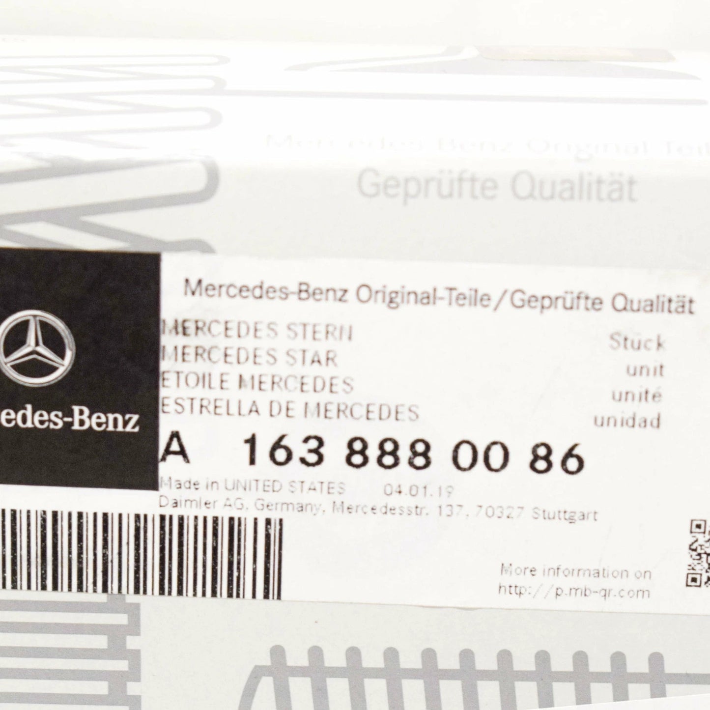 NEW MB M-CLASS W163 FRONT RADIATOR GRILLE BADGE EMBLEM A1638880086 ORIGINAL