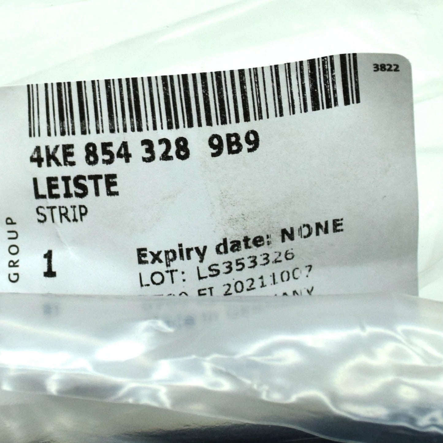 NEW AUDI E-TRON SPORTBACK FRONT RIGHT WINDSHIELD WATER DEFLECTOR 4KE8543289B9