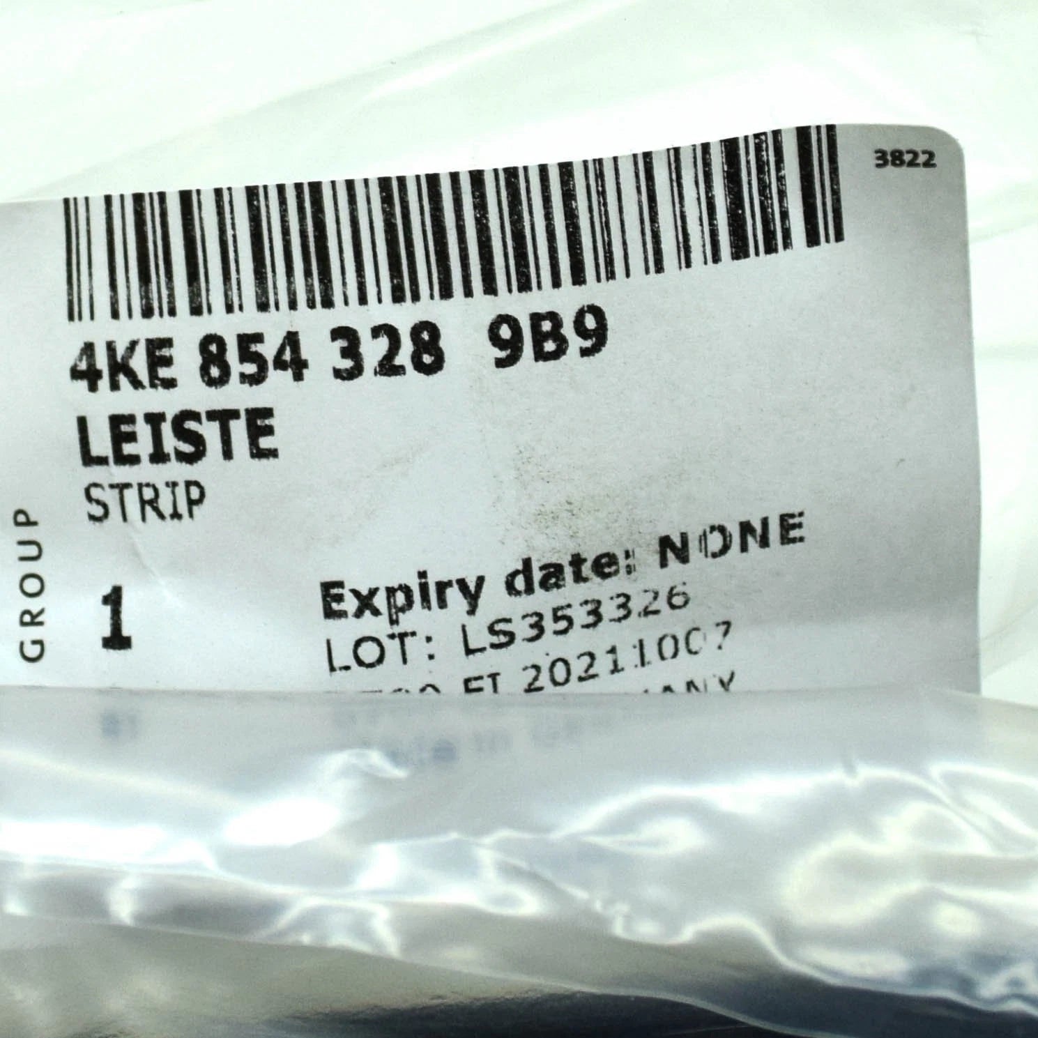 NEW AUDI E-TRON SPORTBACK FRONT RIGHT WINDSHIELD WATER DEFLECTOR 4KE8543289B9