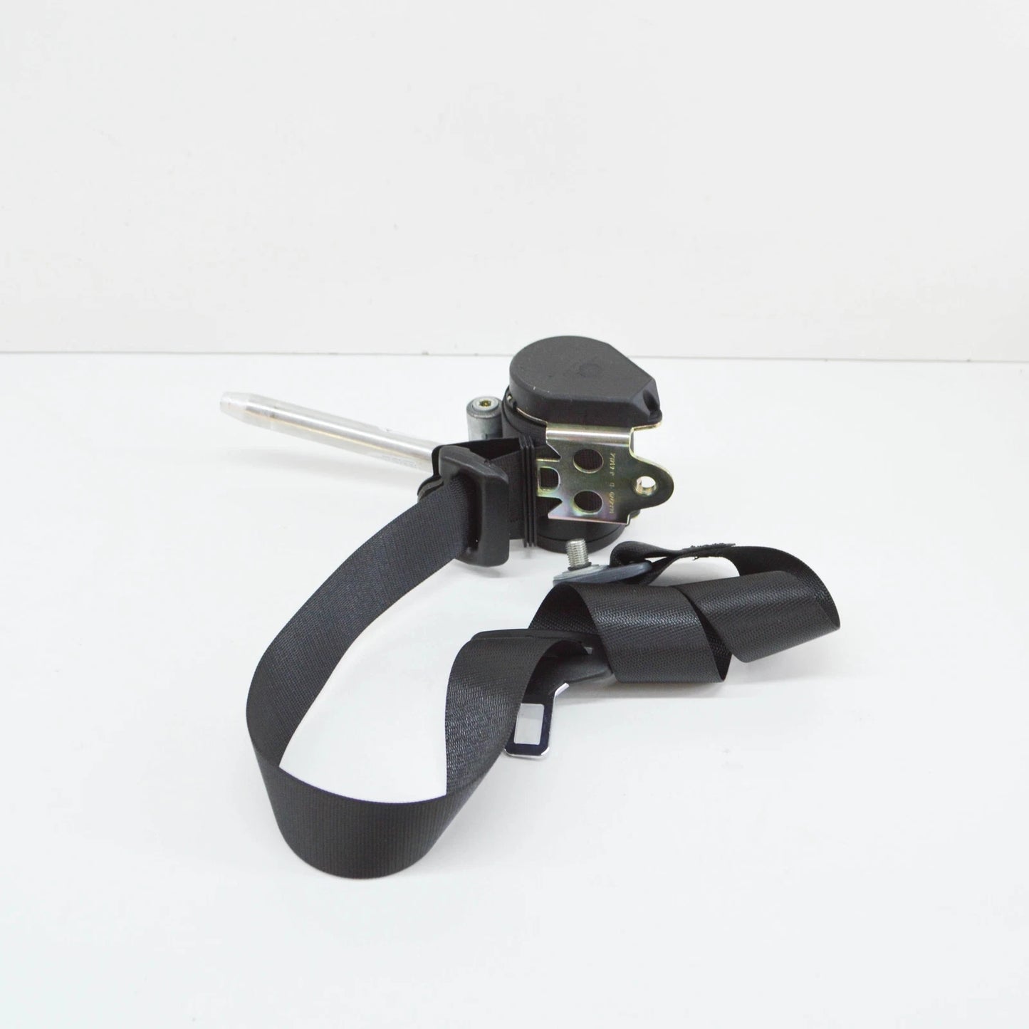 NEW MERCEDES-BENZ C W202 FRONT LEFT SEATBELT A2028609585 ORIGINAL