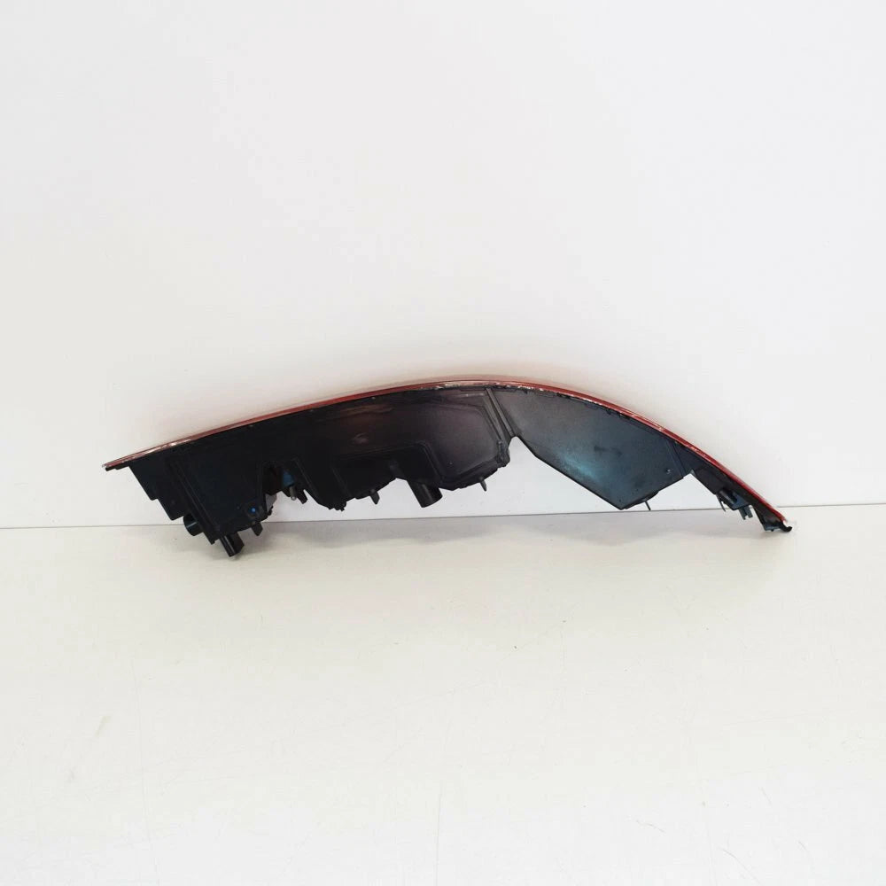 NEW AUDI Q3 8U REAR LEFT TAILLIGHT 8U0945095D ORIGINAL