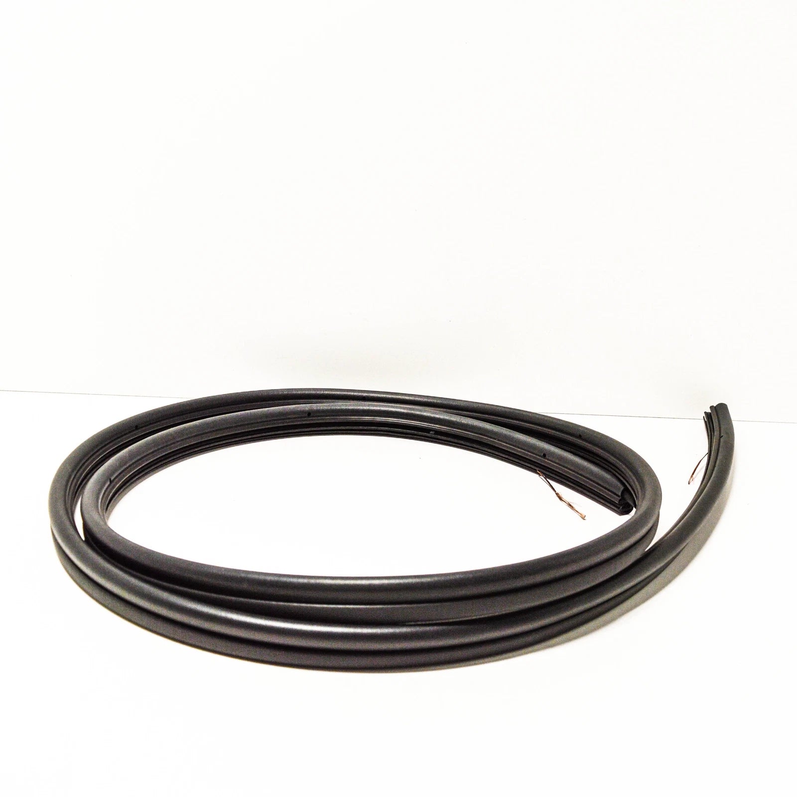 NEW BMW 3 E90 FRONT DOOR RUBBER SEAL 51727247258 ORIGINAL