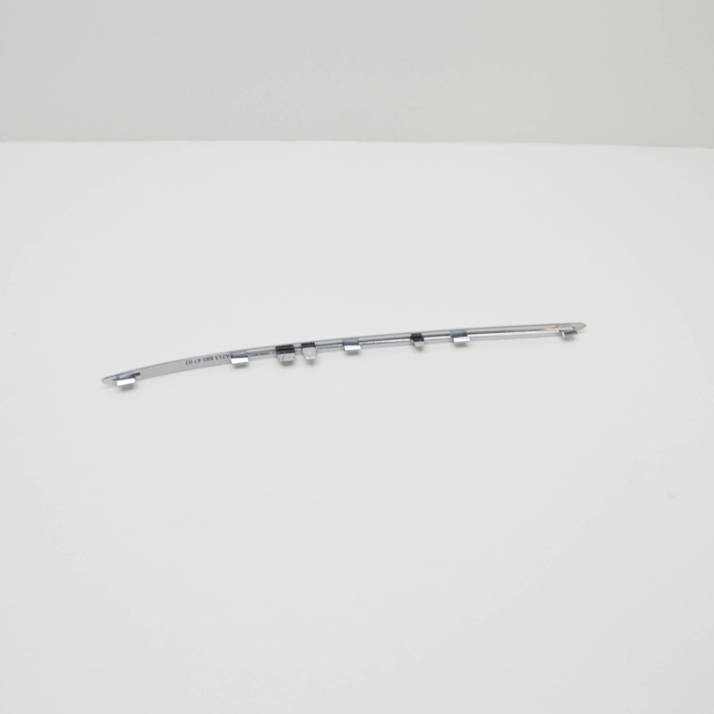 NEW MERCEDES-BENZ AMG GT C190 FRONT RIGHT UPPER GRILLE TRIM A2138854702 ORIGINAL