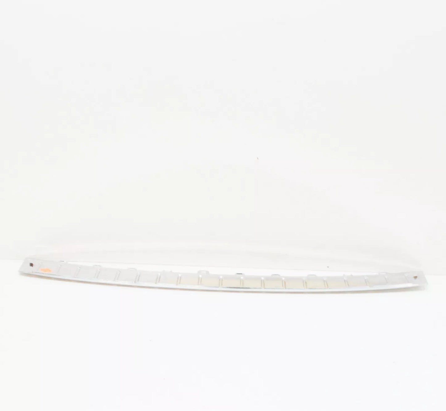 NEW VW TOUAREG 7P REAR BUMPER UPPER CHROME TRIM MOLDING 7P6807787A2ZZ ORIGINAL