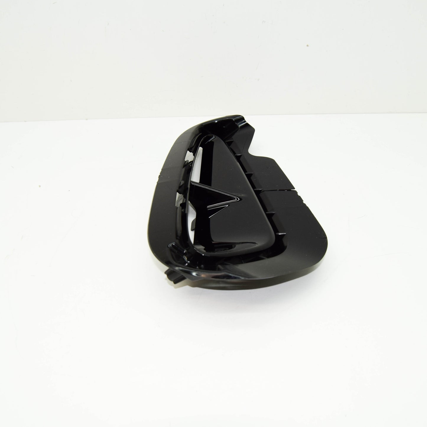 NEW CUPRA FORMENTOR FRONT BUMPER LEFT VENT 5FF807575041 ORIGINAL
