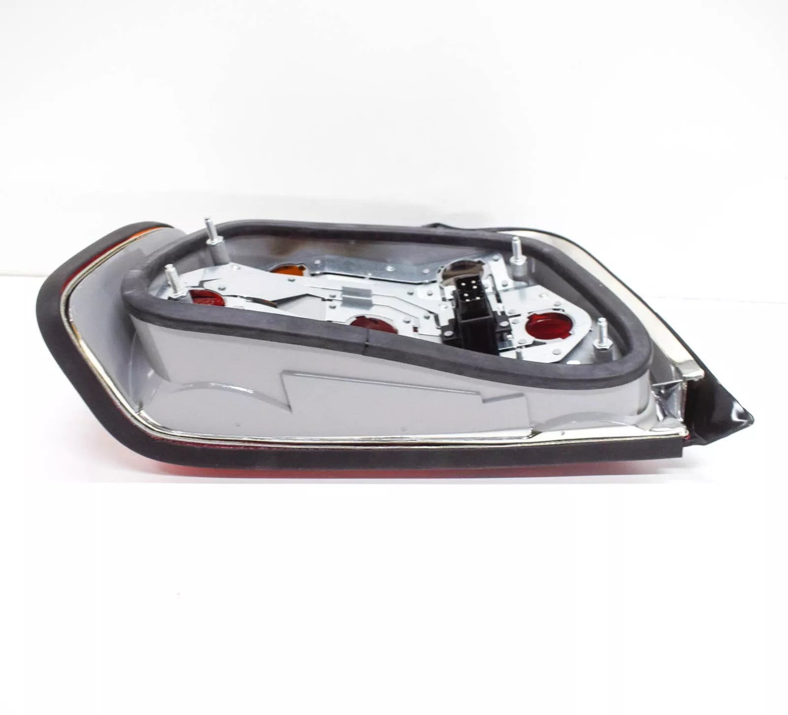 NEW BMW E36 SEDAN TAIL LIGHT RIGHT 1393432 63211393432 ORIGINAL