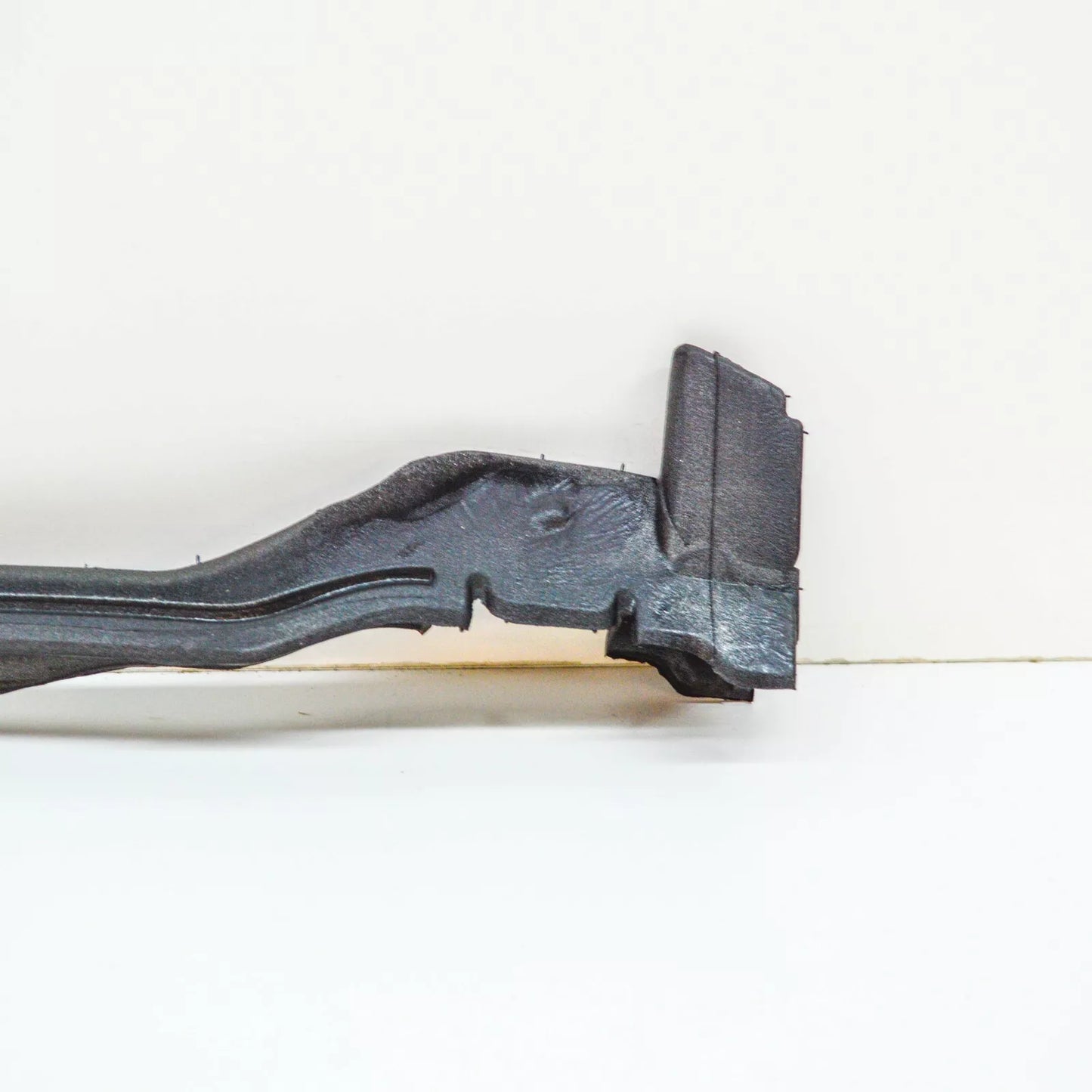 NEW BMW 4 COUPE F32 F82 FRONT RIGHT SIDE FRAME SEAL 51487322914 ORIGINAL