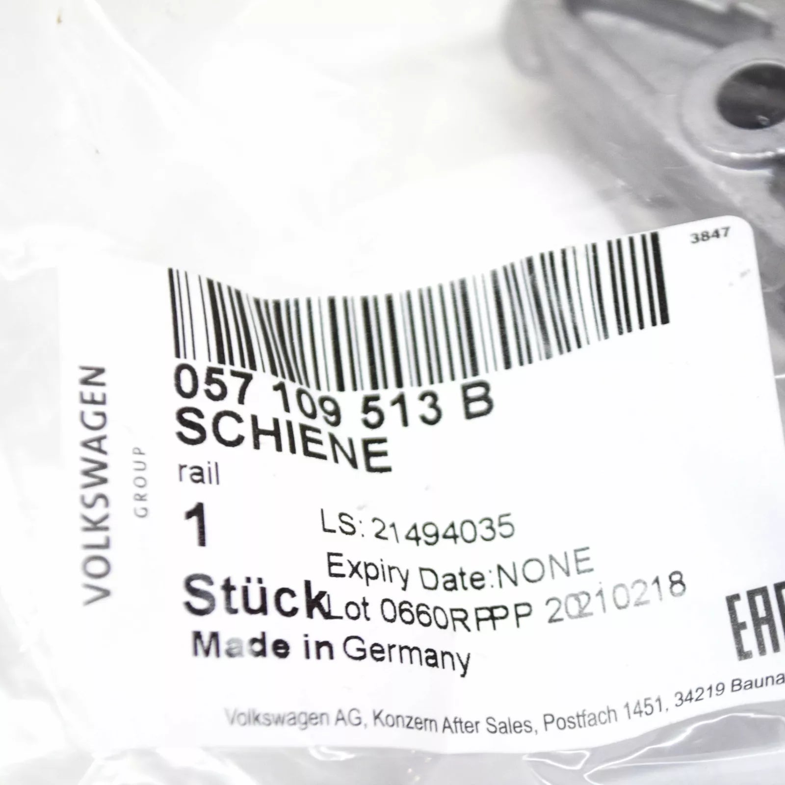 NEW AUDI A4 B8 TIMING CHAIN SLIDE RAIL 057109513B ORIGINAL