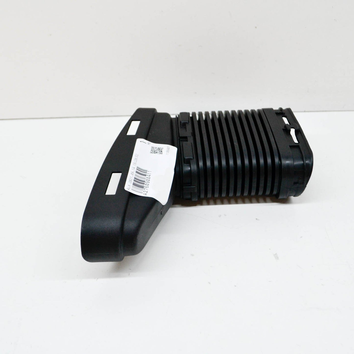 NEW MERCEDES-BENZ C-CLASS W205 AIR INTAKE DUCT A2760900411 ORIGINAL