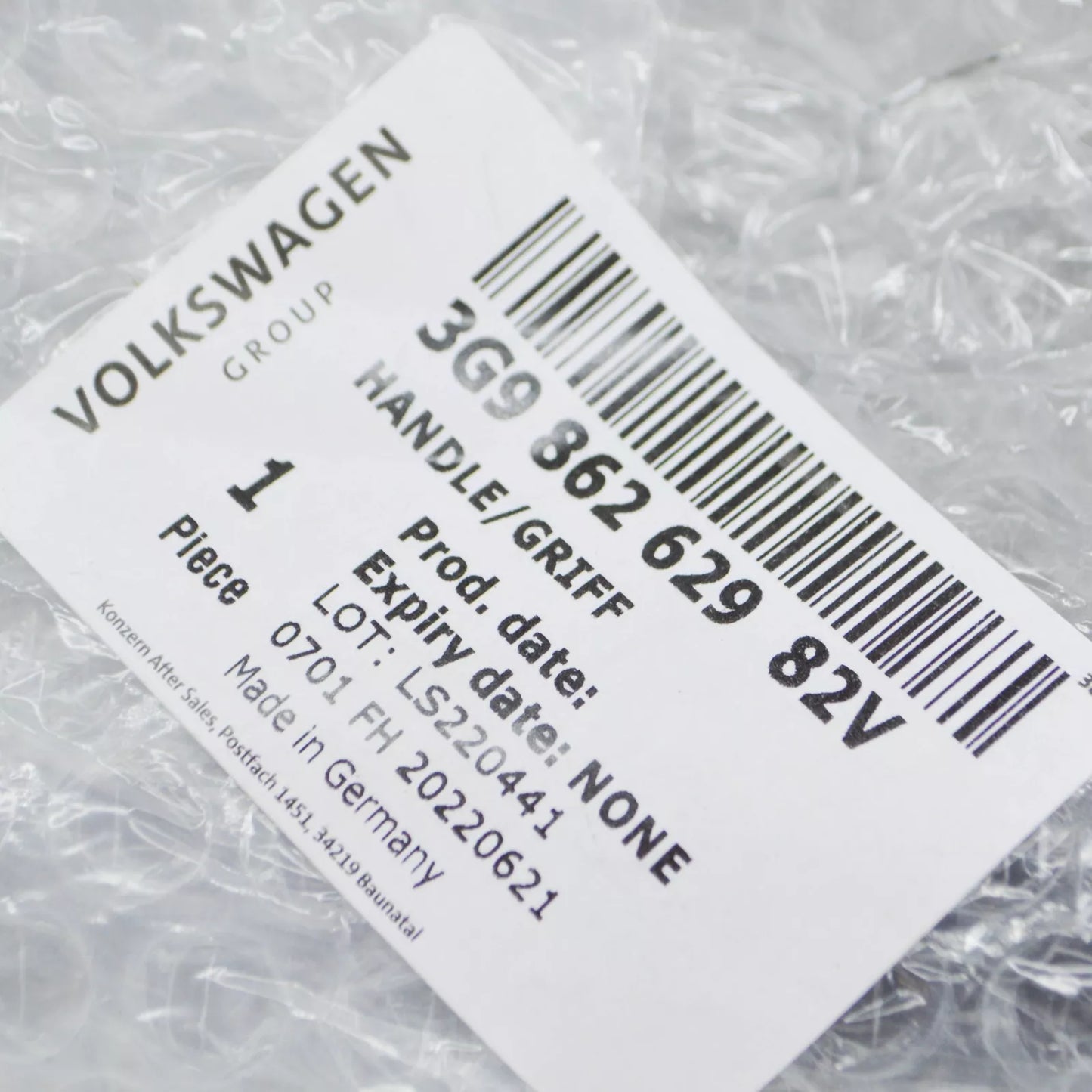 NEW VW PASSAT B8 3G REAR LID PANEL HANDLE 3G986262982V