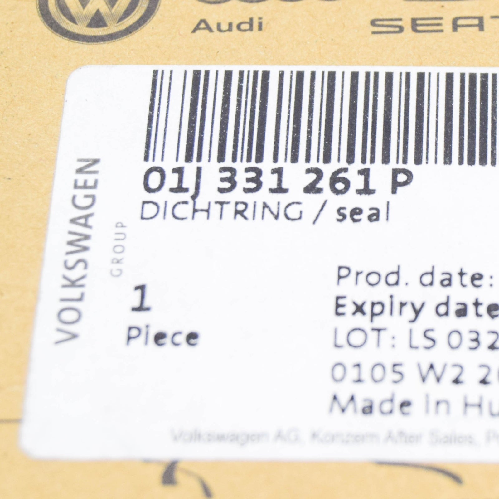 NEW AUDI A4 B7 TRANSMISSION SHAFT OIL SEAL 01J331261P ORIGINAL