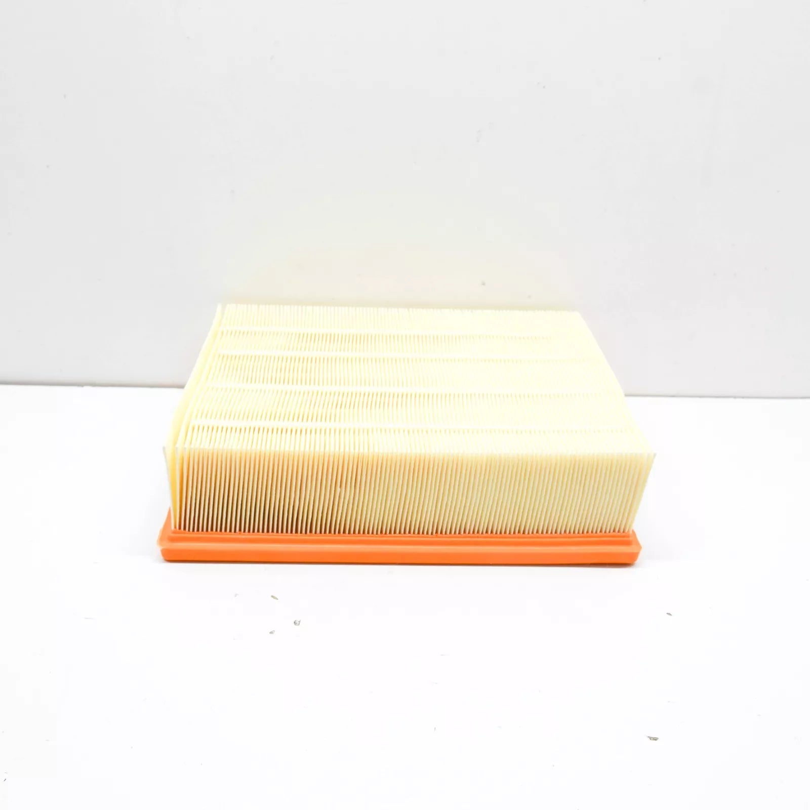 NEW AUDI A4 AVANT B6 ENGINE AIR FILTER 06C133843 ORIGINAL