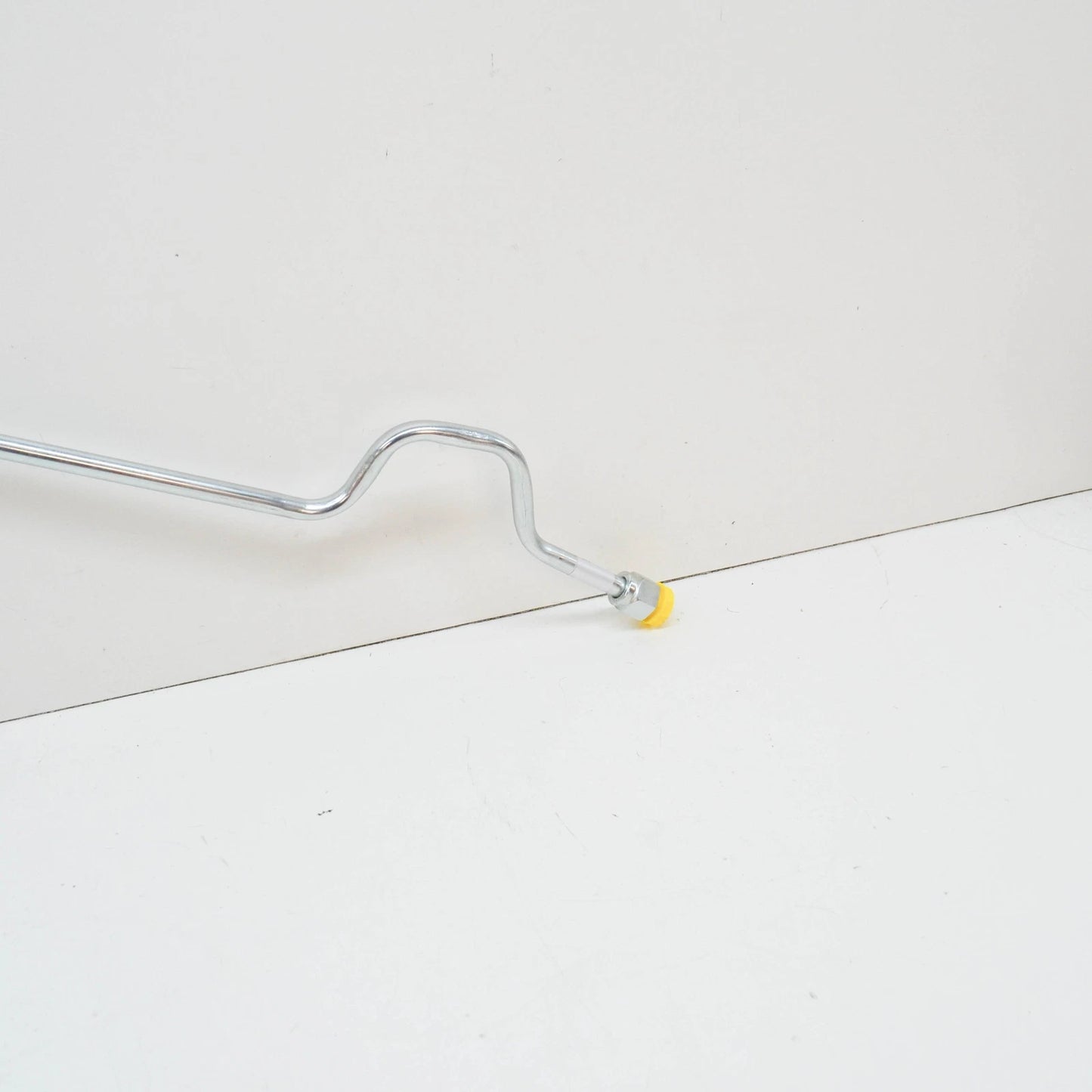 NEW BMW 3 E30 AC DRYER EVAPORATOR HOSE LINE 64538391040 8391040 ORIGINAL