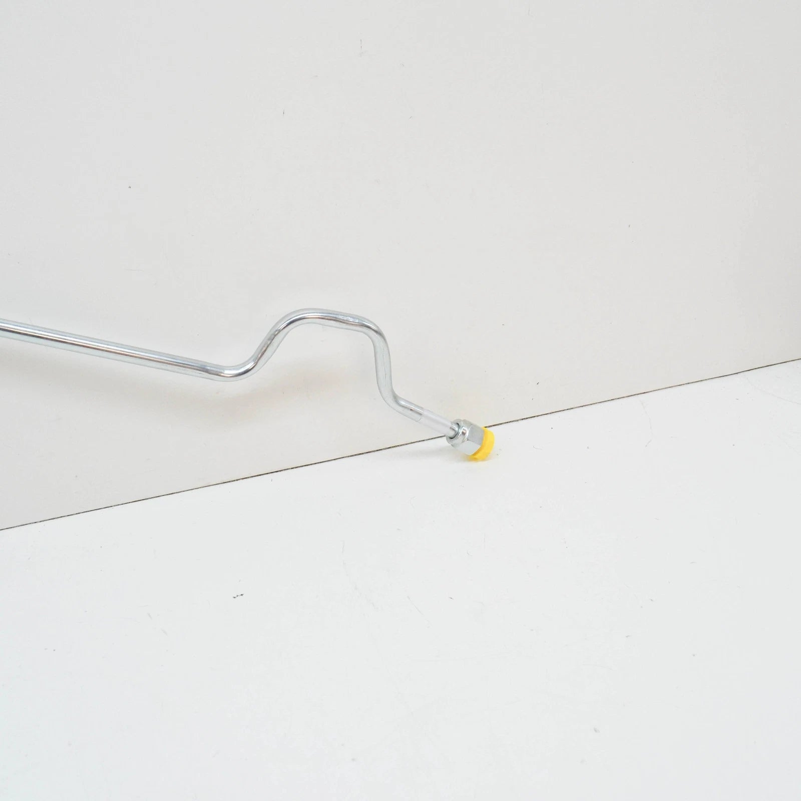 NEW BMW 3 E30 AC DRYER EVAPORATOR HOSE LINE 64538391040 8391040 ORIGINAL