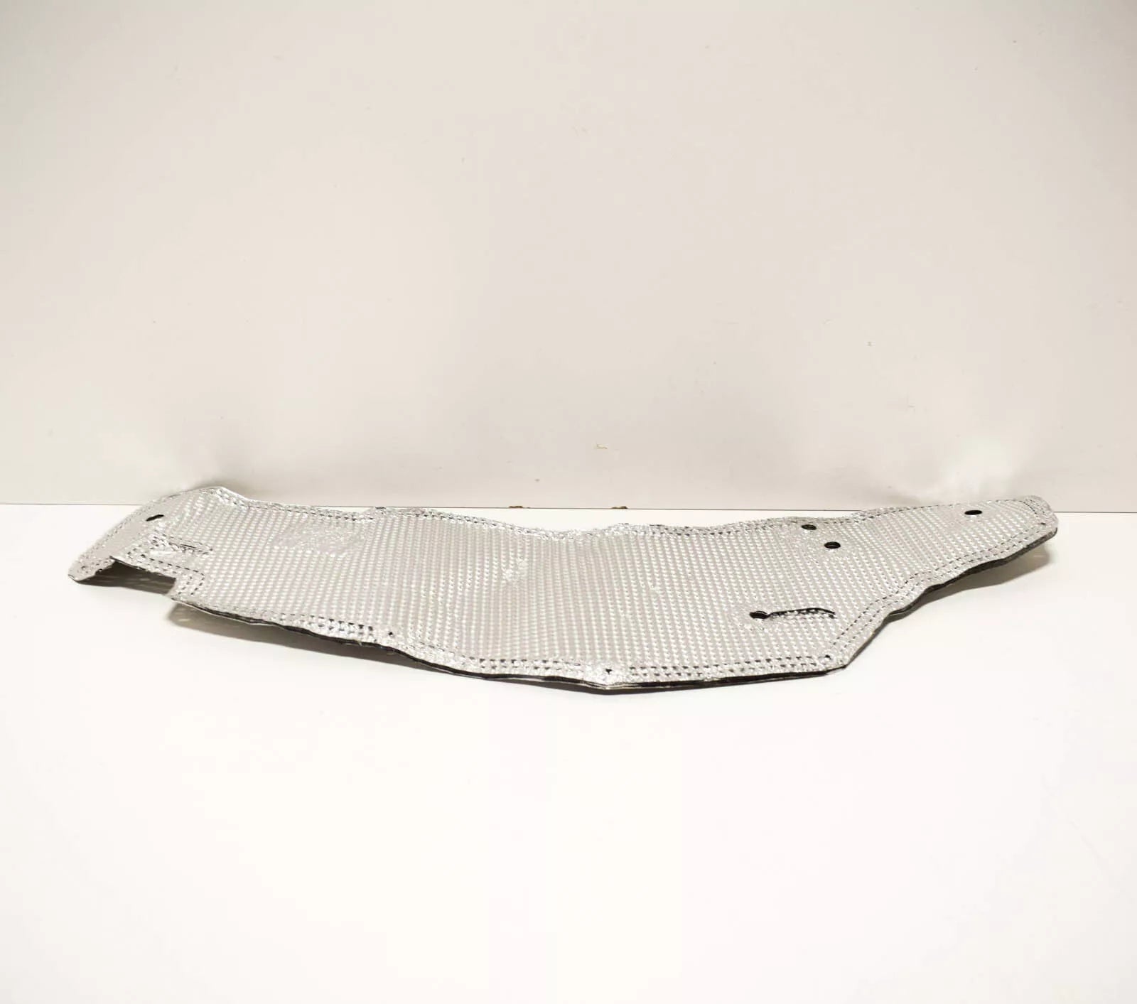 NEW AUDI A4 B9 RIGHT SIDE MEMBER HEAT SHIELD 8K0804162G