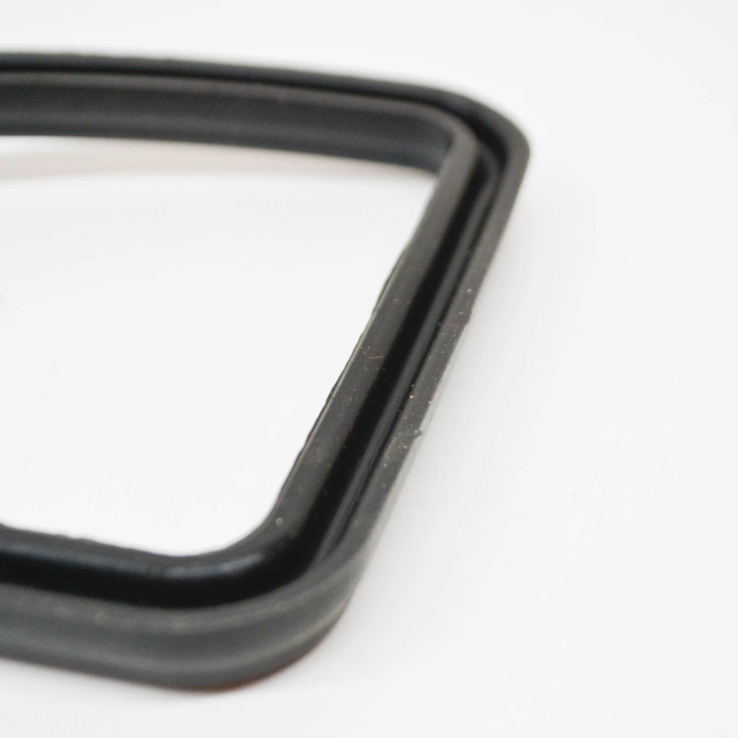 NEW BMW Z8 E52 ENGINE BEAUTY COVER GASKET 11121406744 1406744 ORIGINAL