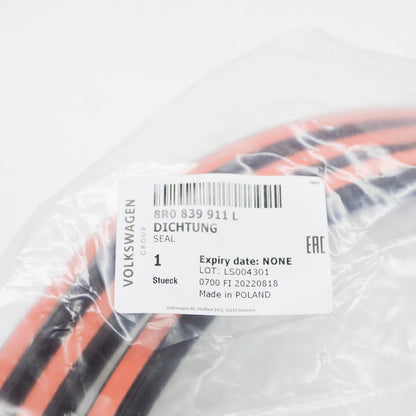 NEW AUDI Q5 8R SPORTBACK REAR LEFT DOOR OUTER SEAL RUBBER 8R0839911L