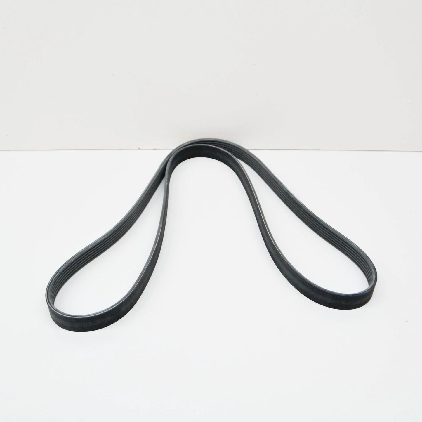 NEW VOLKSWAGEN CRAFTER MK1 2E POLY V-BELT 03L903137AB 2012