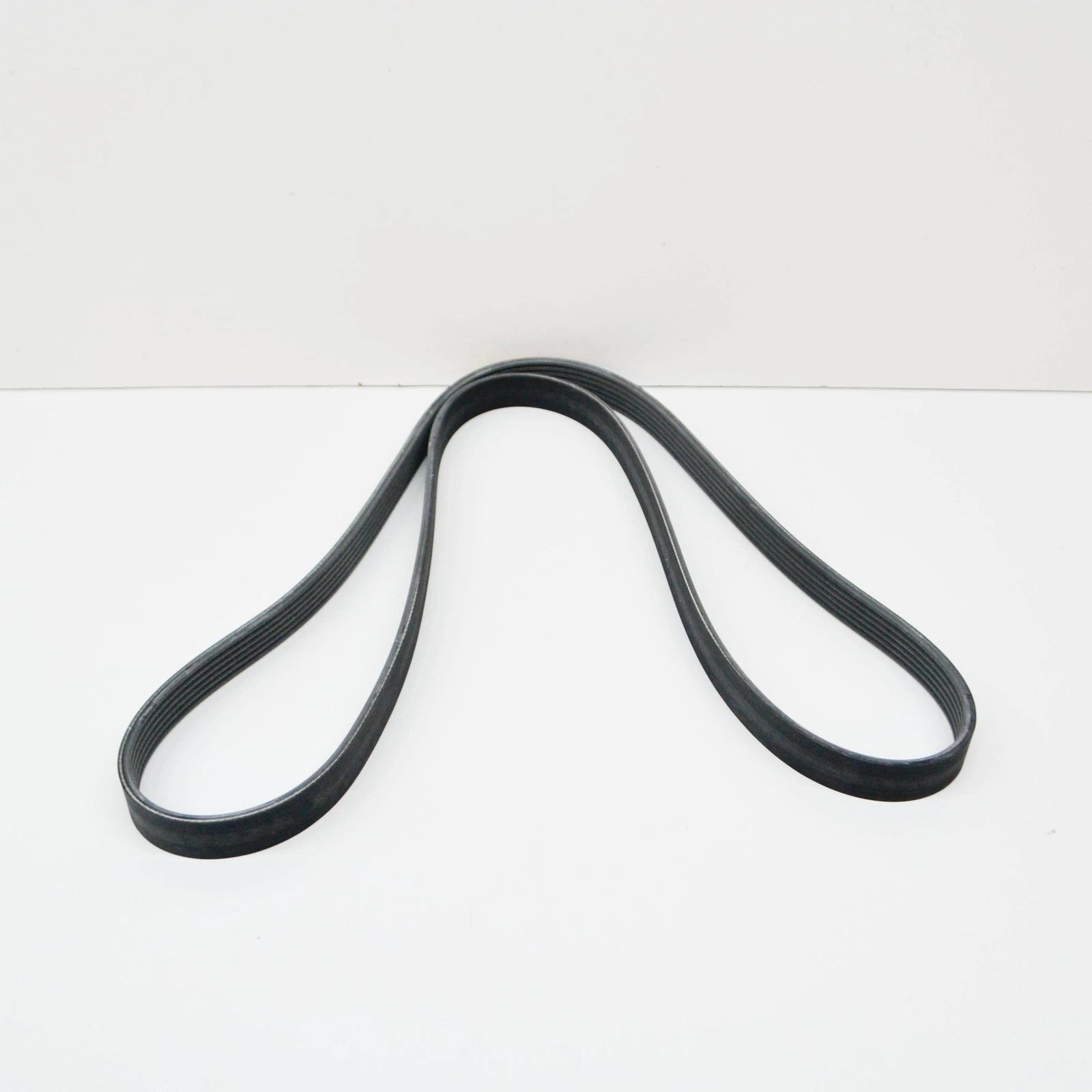 NEW VOLKSWAGEN CRAFTER MK1 2E POLY V-BELT 03L903137AB 2012