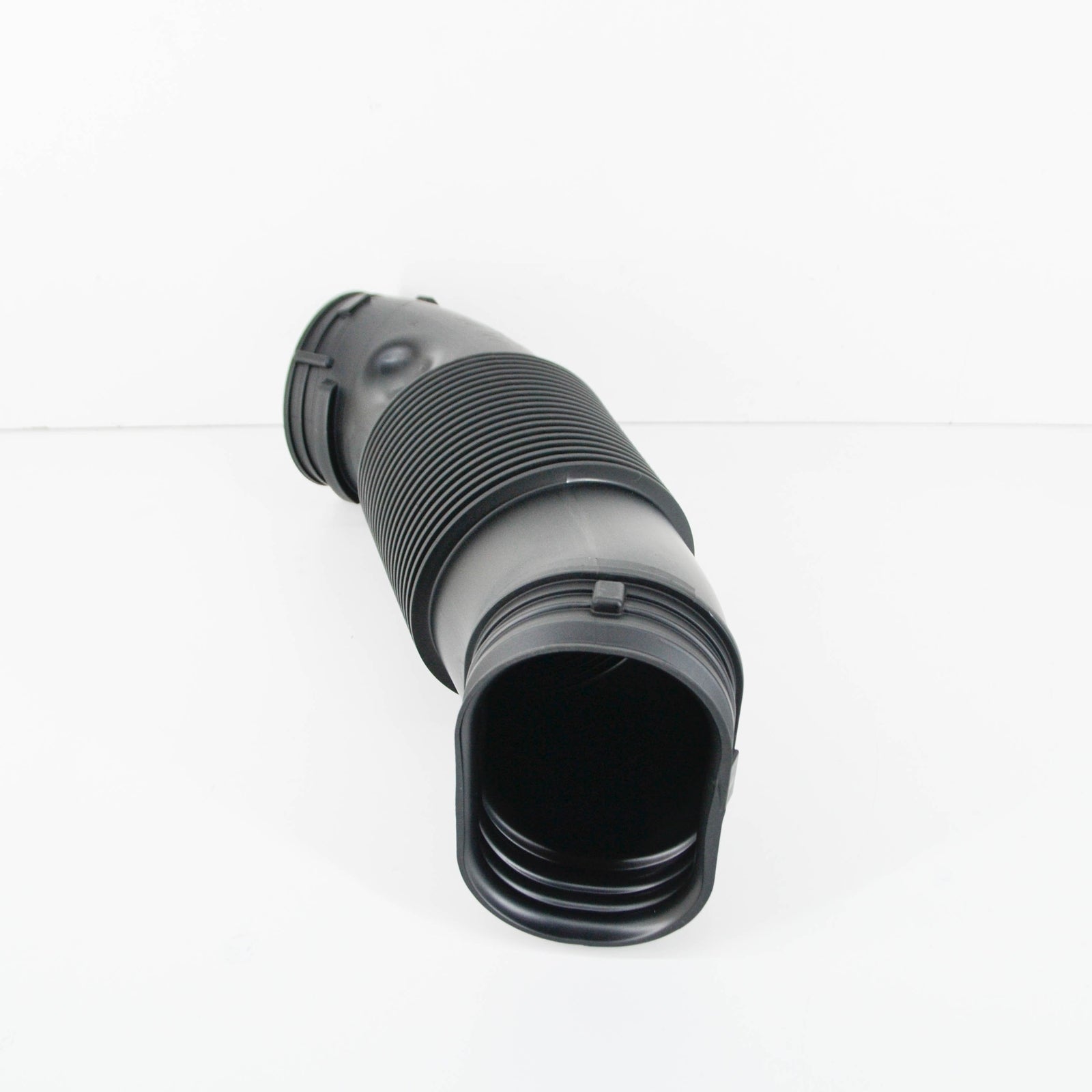 NEW VW CRAFTER SZ AIR INTAKE TUBE GUIDE PIPE 2N0129618 ORIGINAL