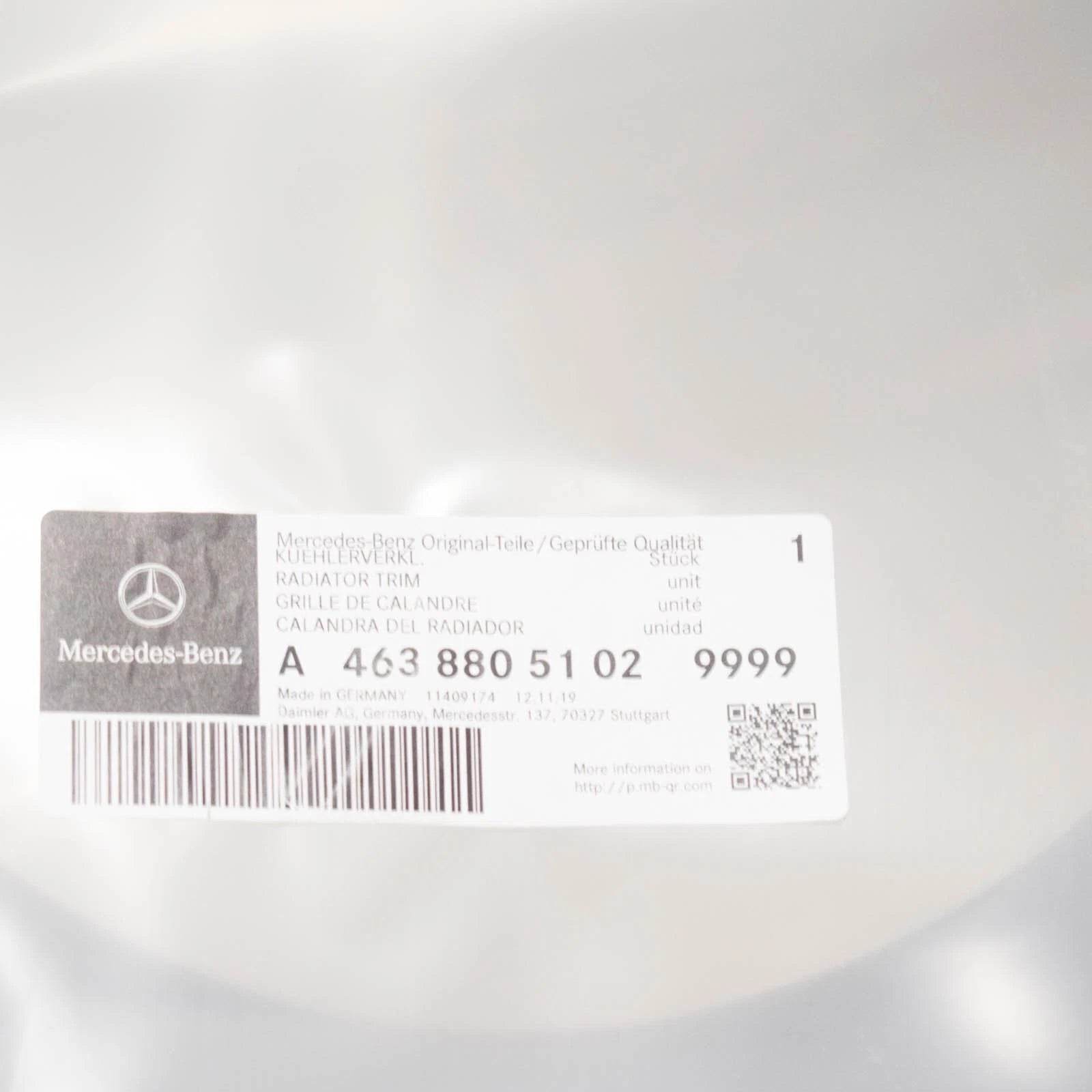 NEW MERCEDES BENZ G W463 RADIATOR TRIM A4638805102 9999