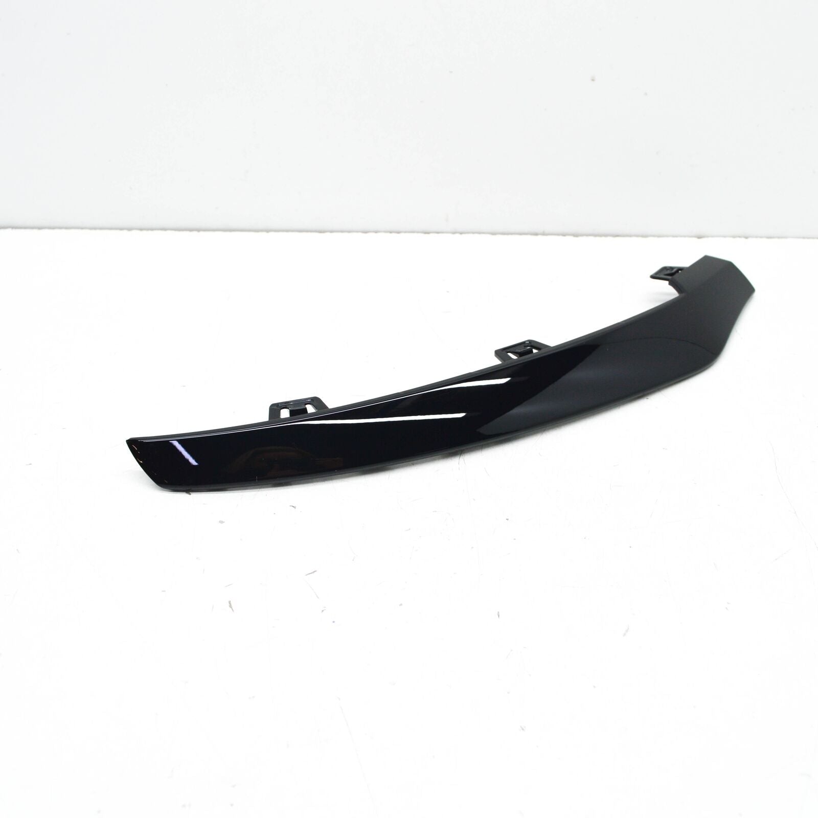NEW MB GLC C253 FRONT RIGHT BUMPER LOWER MOULDING A2538855400 ORIGINAL