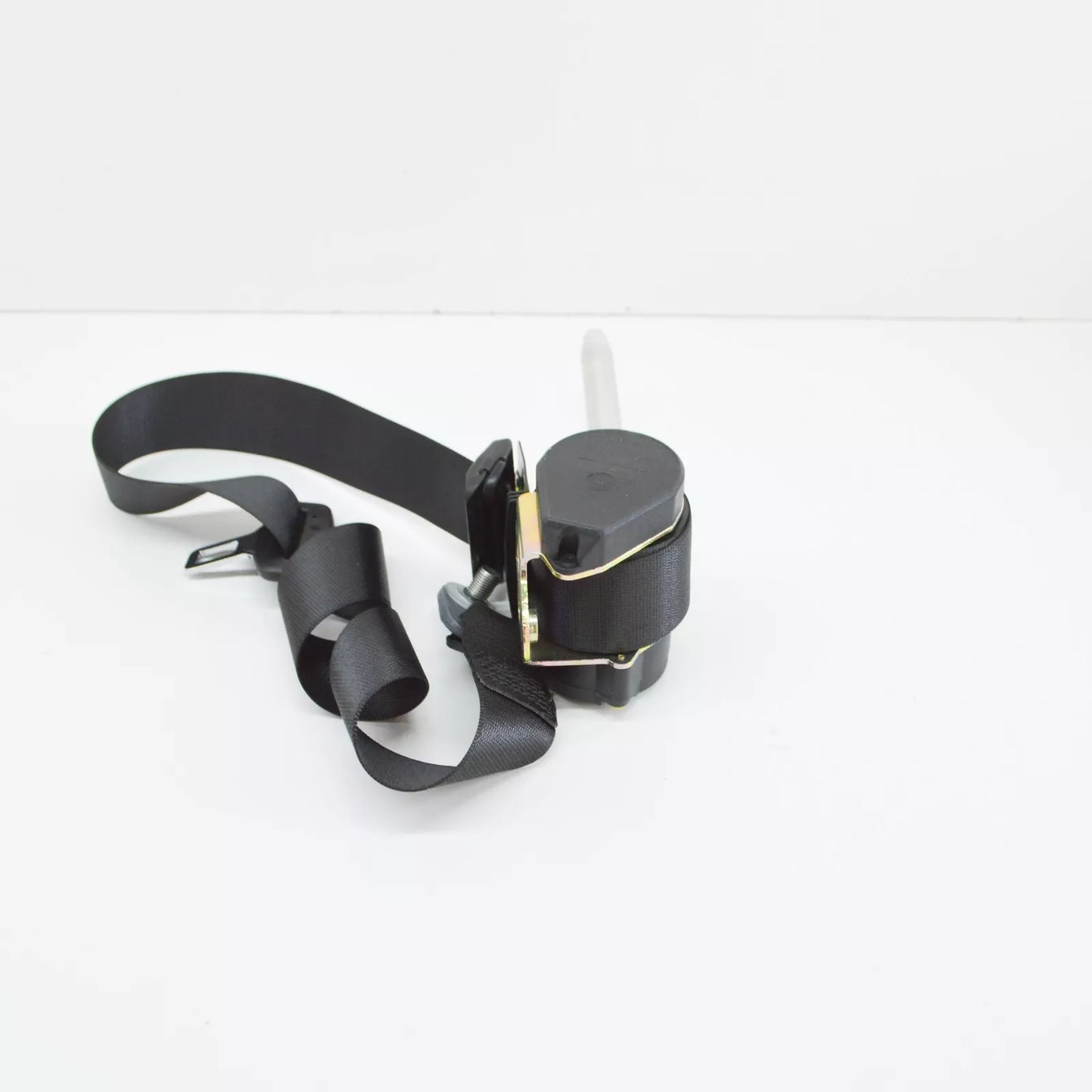 NEW MERCEDES-BENZ C W202 FRONT LEFT SEATBELT A2028609585 ORIGINAL