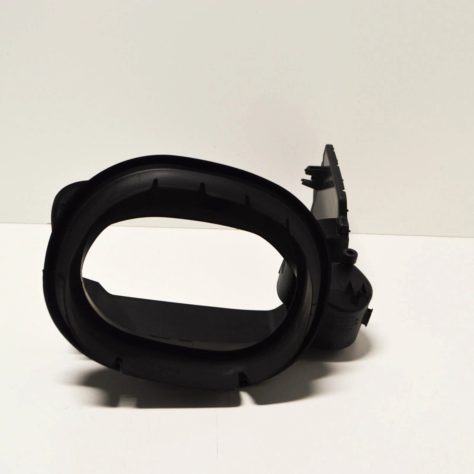 NEW MERCEDES BENZ S W222 REAR FENDER TANK FILLER RECESS A2226308403 ORIGINAL