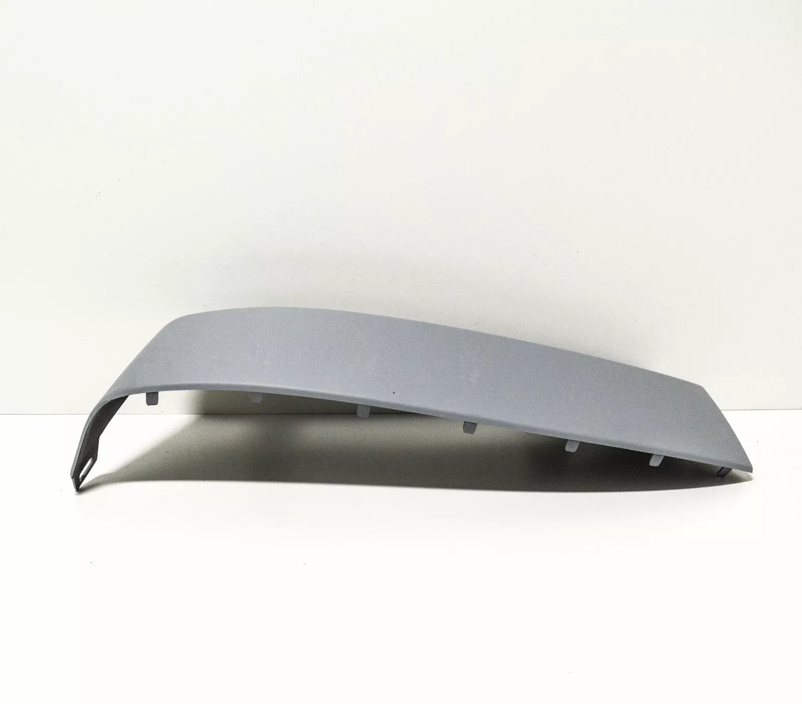 NEW VOLKSWAGEN AMAROK FRONT RIGHT WHEEL COVER PRIMED 2HH853728GRU