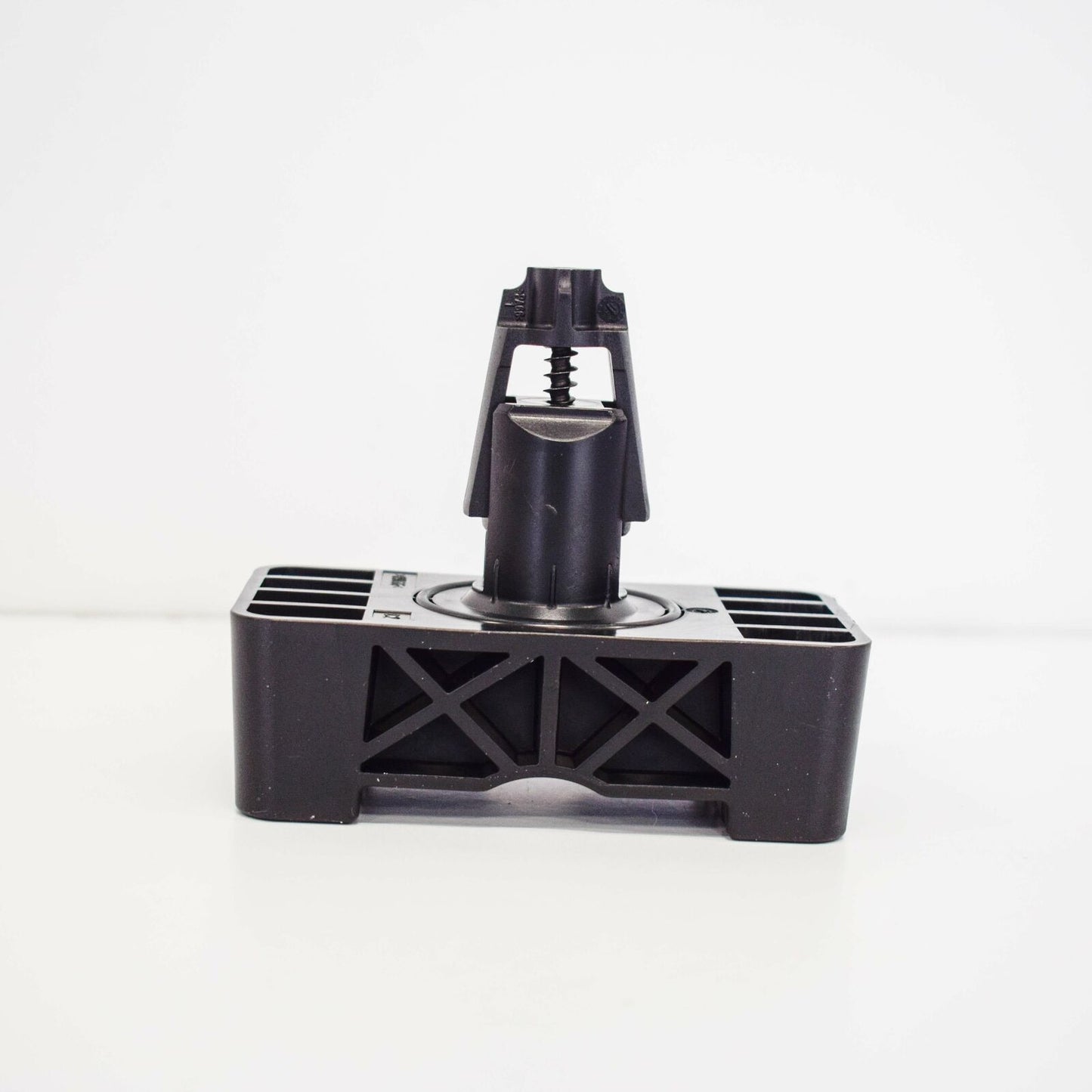 NEW MB GLK-CLASS X204 FRONT RIGHT CAR MOUNTING JACK PAD A2046900009 2015