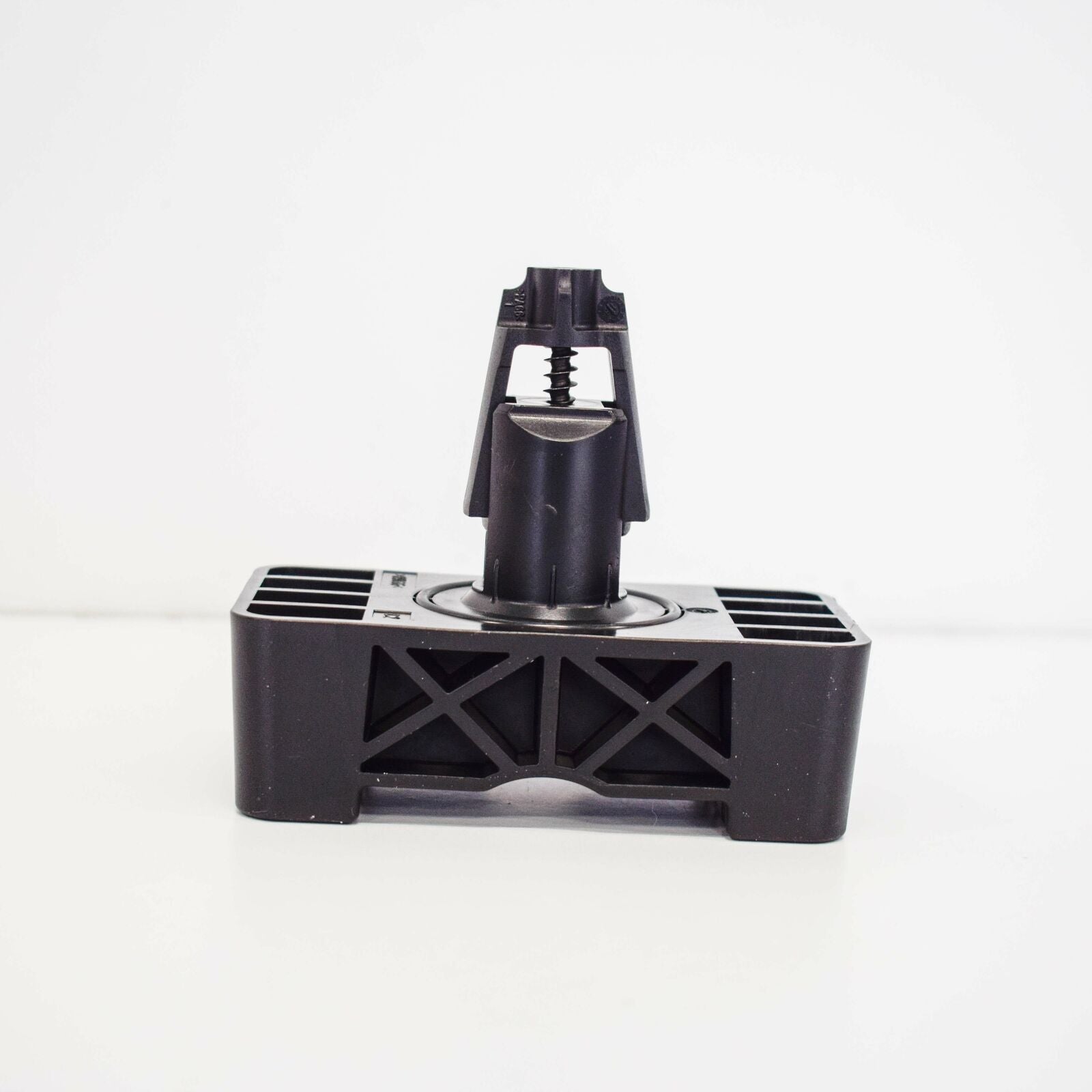 NEW MB GLK-CLASS X204 FRONT RIGHT CAR MOUNTING JACK PAD A2046900009 2015