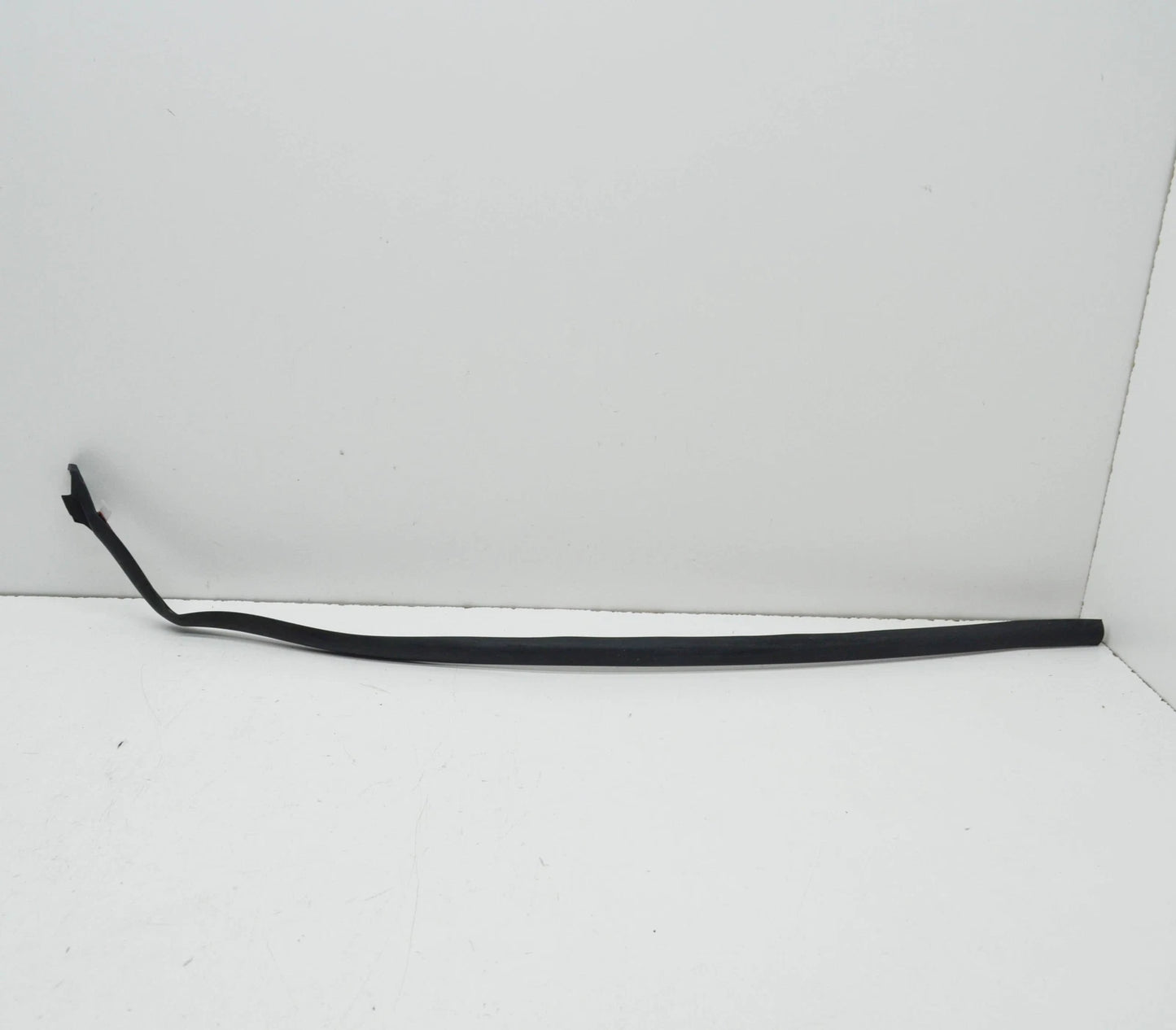 NEW BMW 7 F01 REAR RIGHT DOOR SEAL RUBBER 51357177944 ORIGINAL