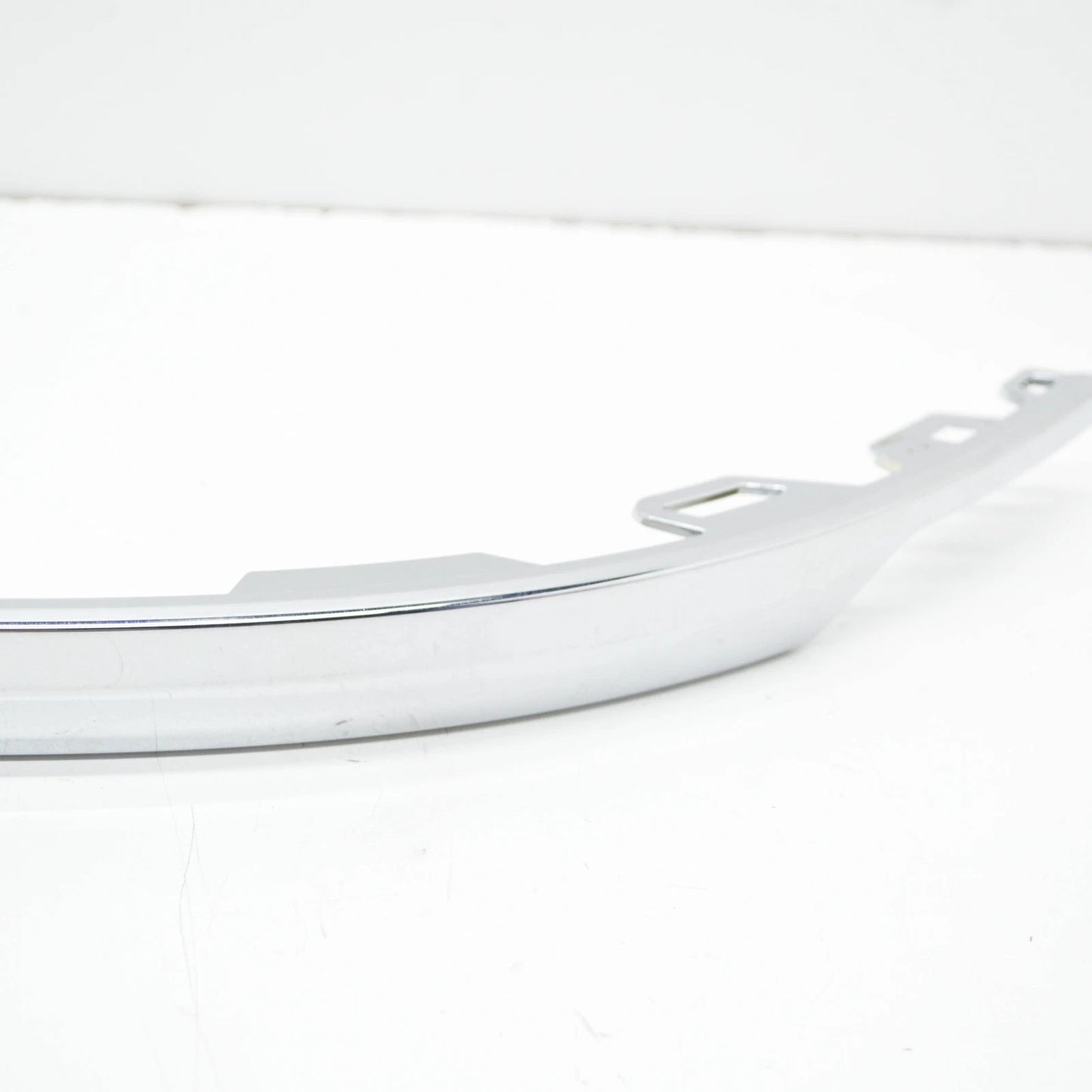 NEW VOLKSWAGEN TIGUAN AD REAR LEFT BUMPER MOLDING TRIM 5NN8538412ZZ