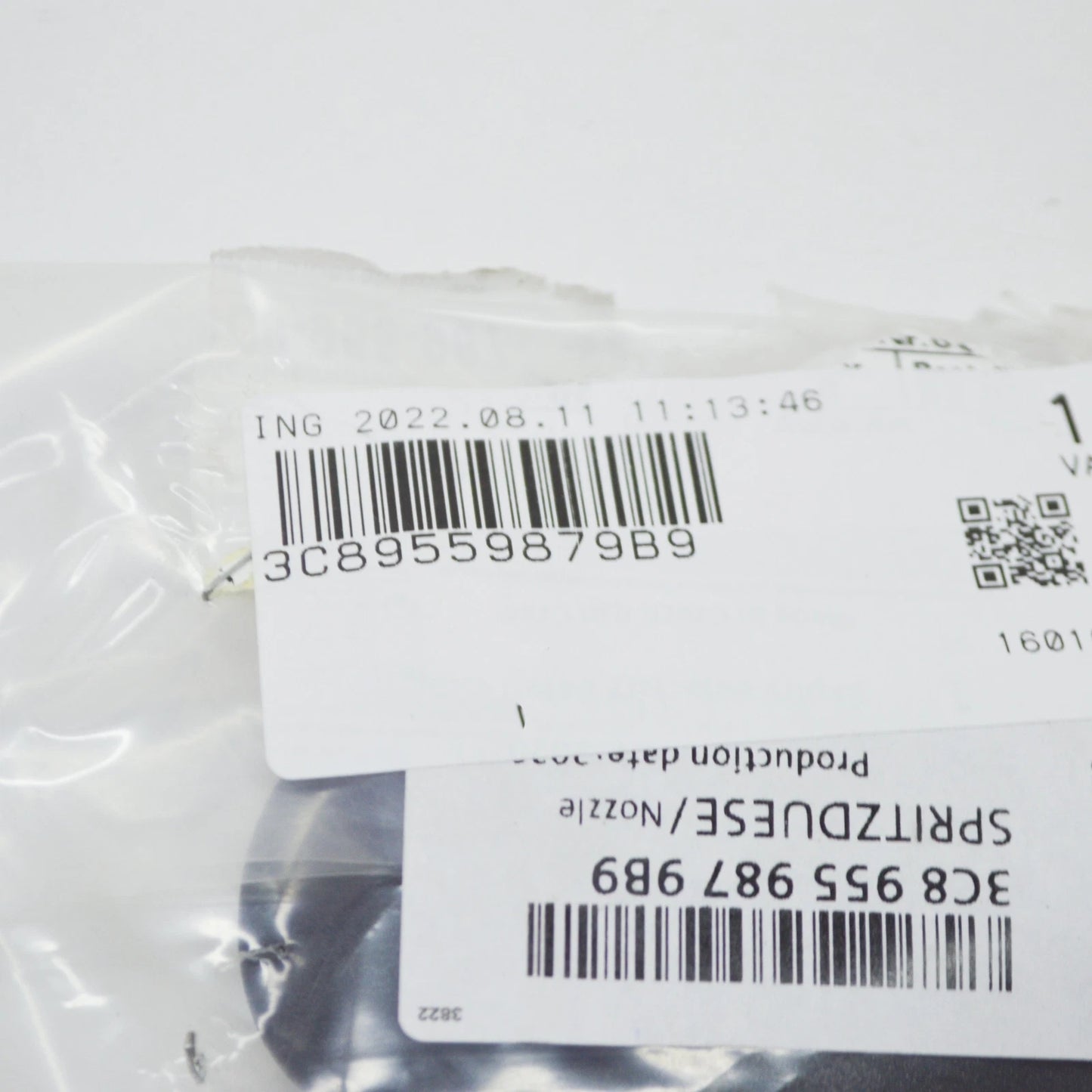 NEW VW PASSAT CC 357 LEFT WINDSHIELD WASHER NOZZLE 3C89559879B9 ORIGINAL