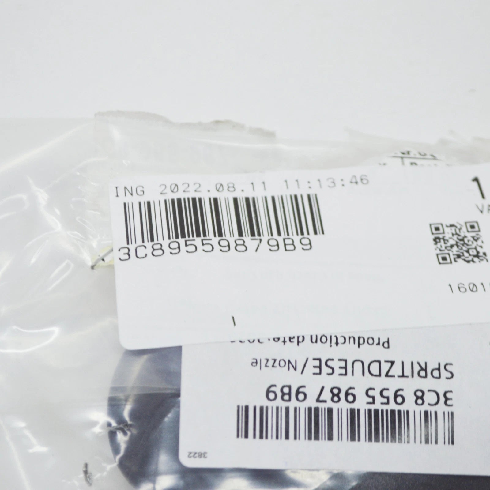 NEW VW PASSAT CC 357 LEFT WINDSHIELD WASHER NOZZLE 3C89559879B9 ORIGINAL