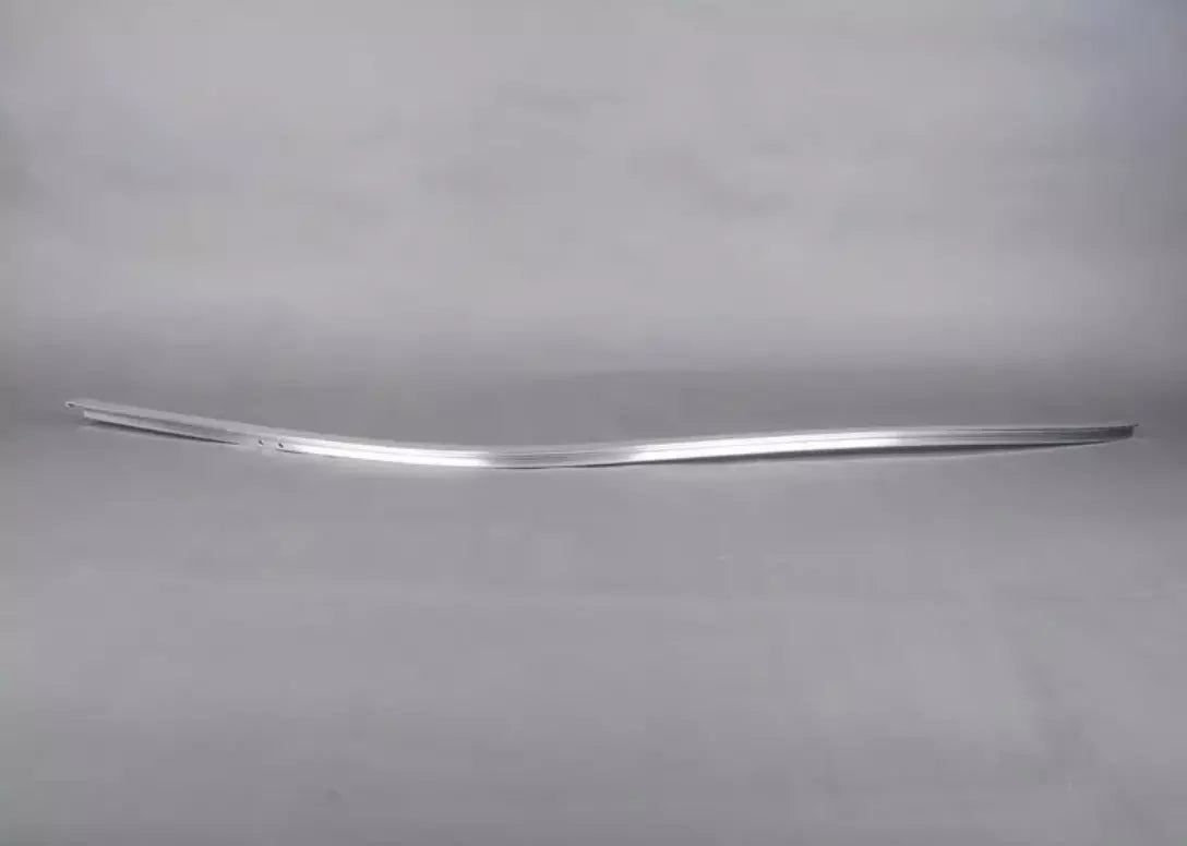 NEW BMW X5 E70 FRONT LEFT DOOR WINDOW FRAME TOP STRIP 51337174387 7174387