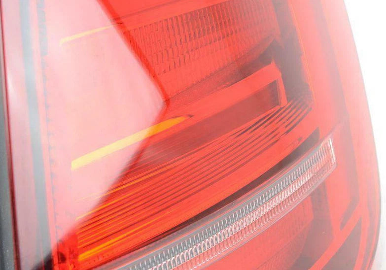 NEW VOLKSWAGEN JETTA A6 REAR RIGHT OUTER LED TAILLIGHT 5C6945208D ORIGINAL