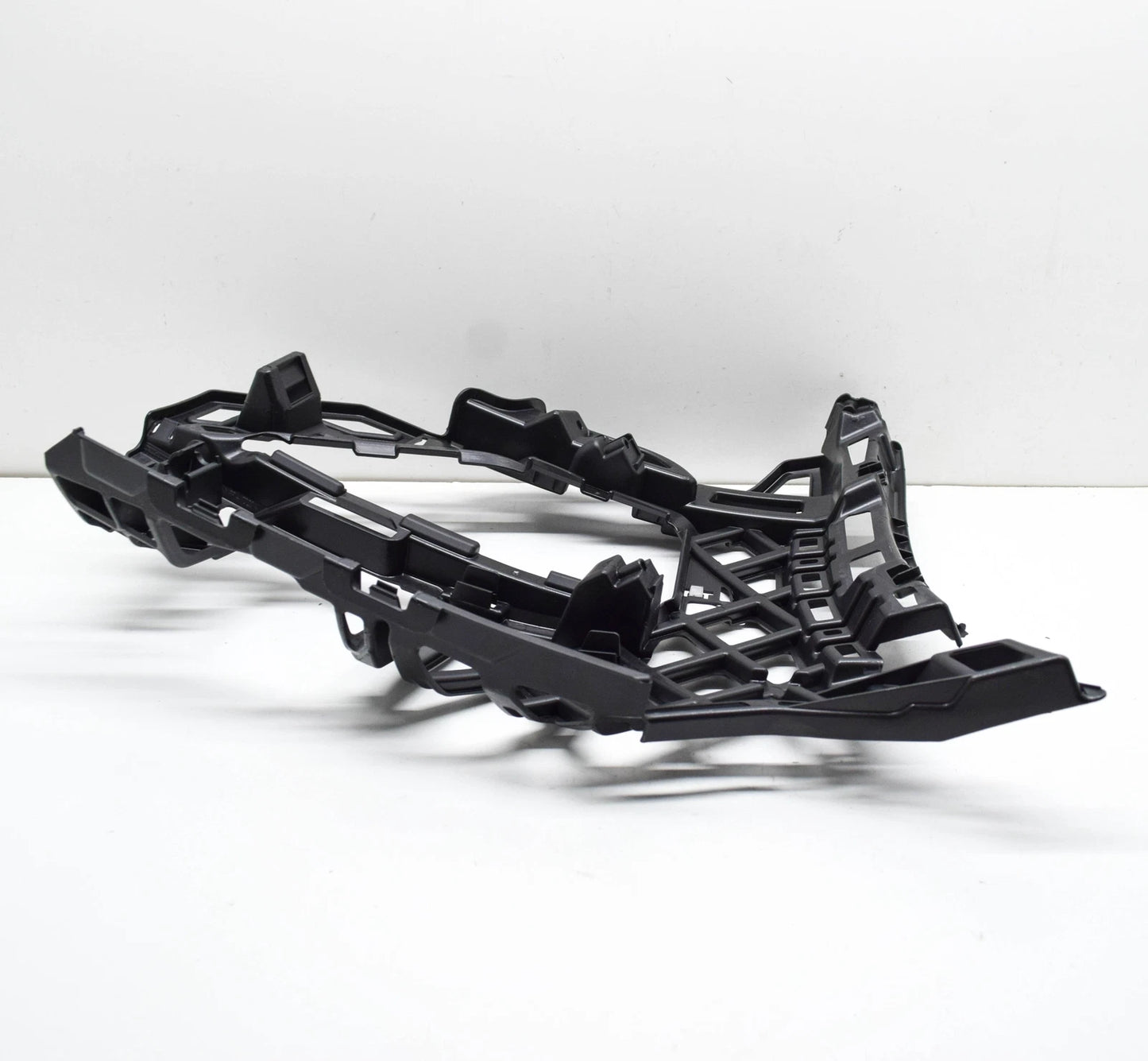 NEW VOLKSWAGEN GOLF SPORTSVAN AM1 FRONT LEFT BUMPER BRACKET 510807723D ORIGINAL